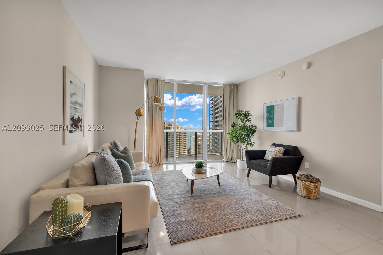 image Icon Brickell III (W Miami)3