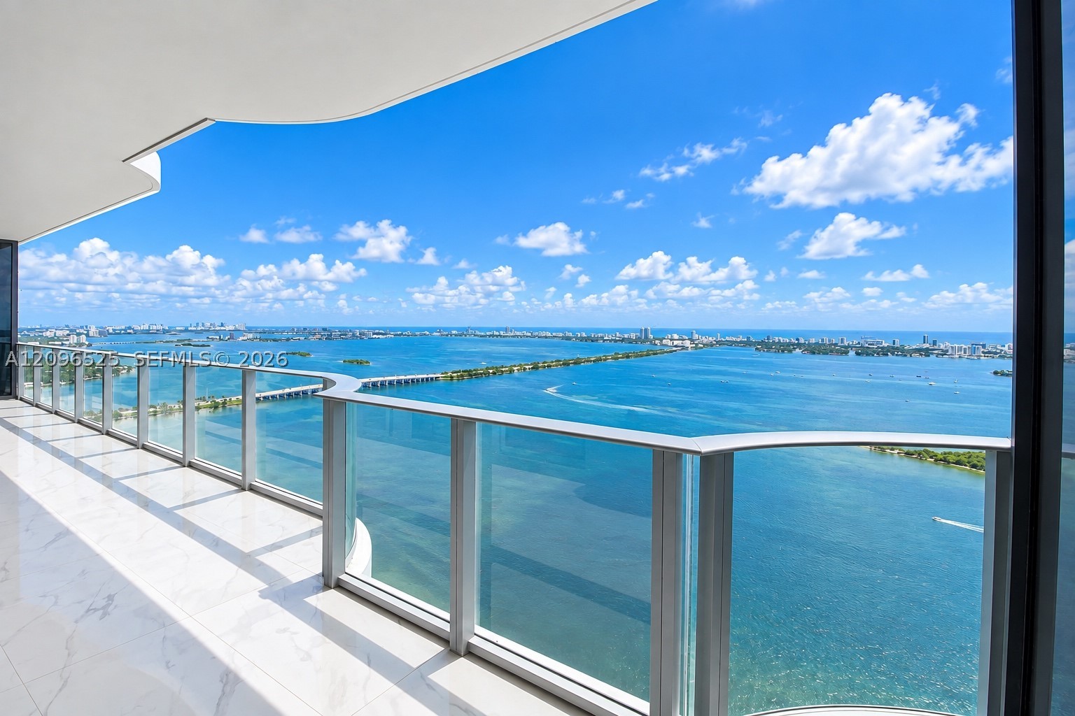 700 NE 24th St #PH-5903 Miami, FL 33137