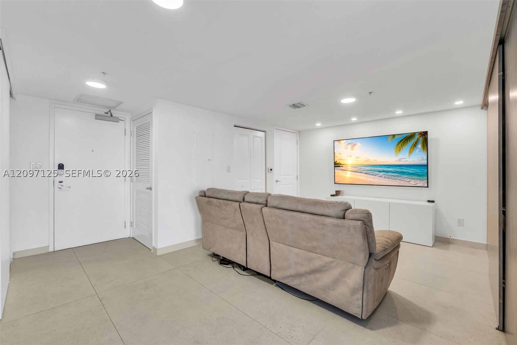 image 400 Sunny Isles13