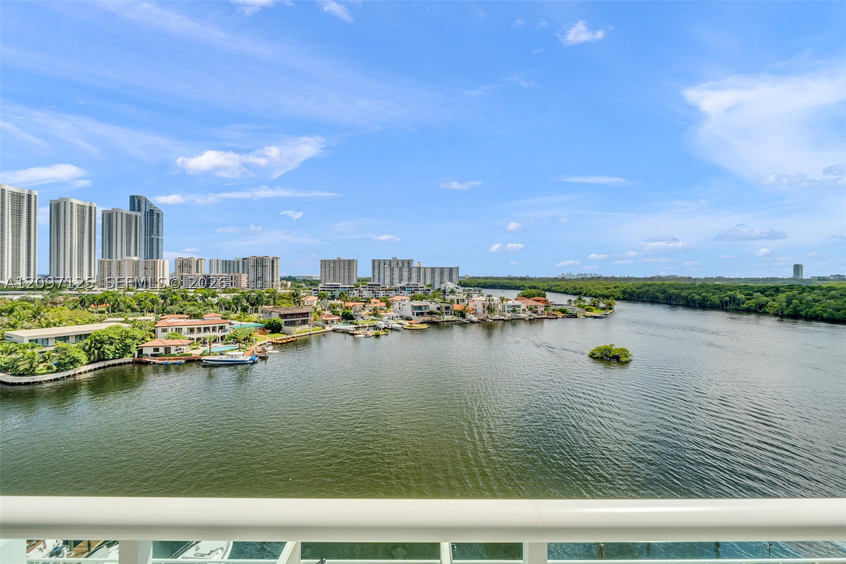 image 400 Sunny Isles32