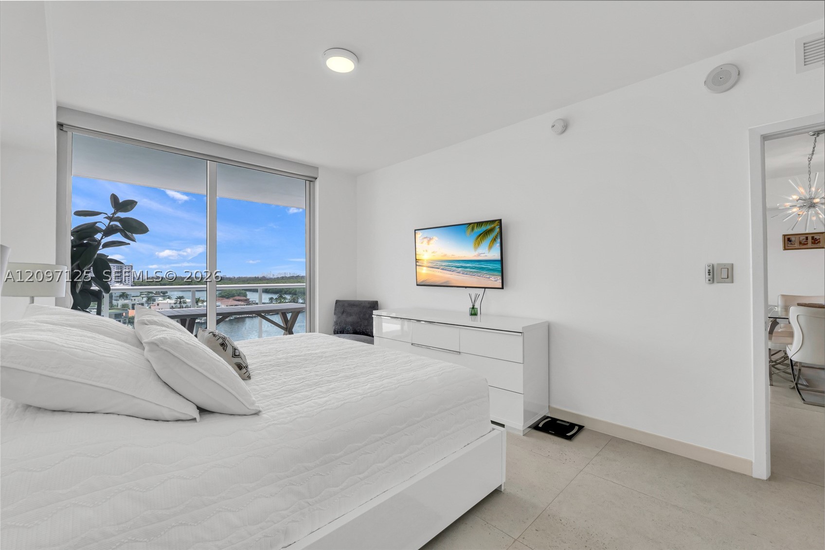 image 400 Sunny Isles38