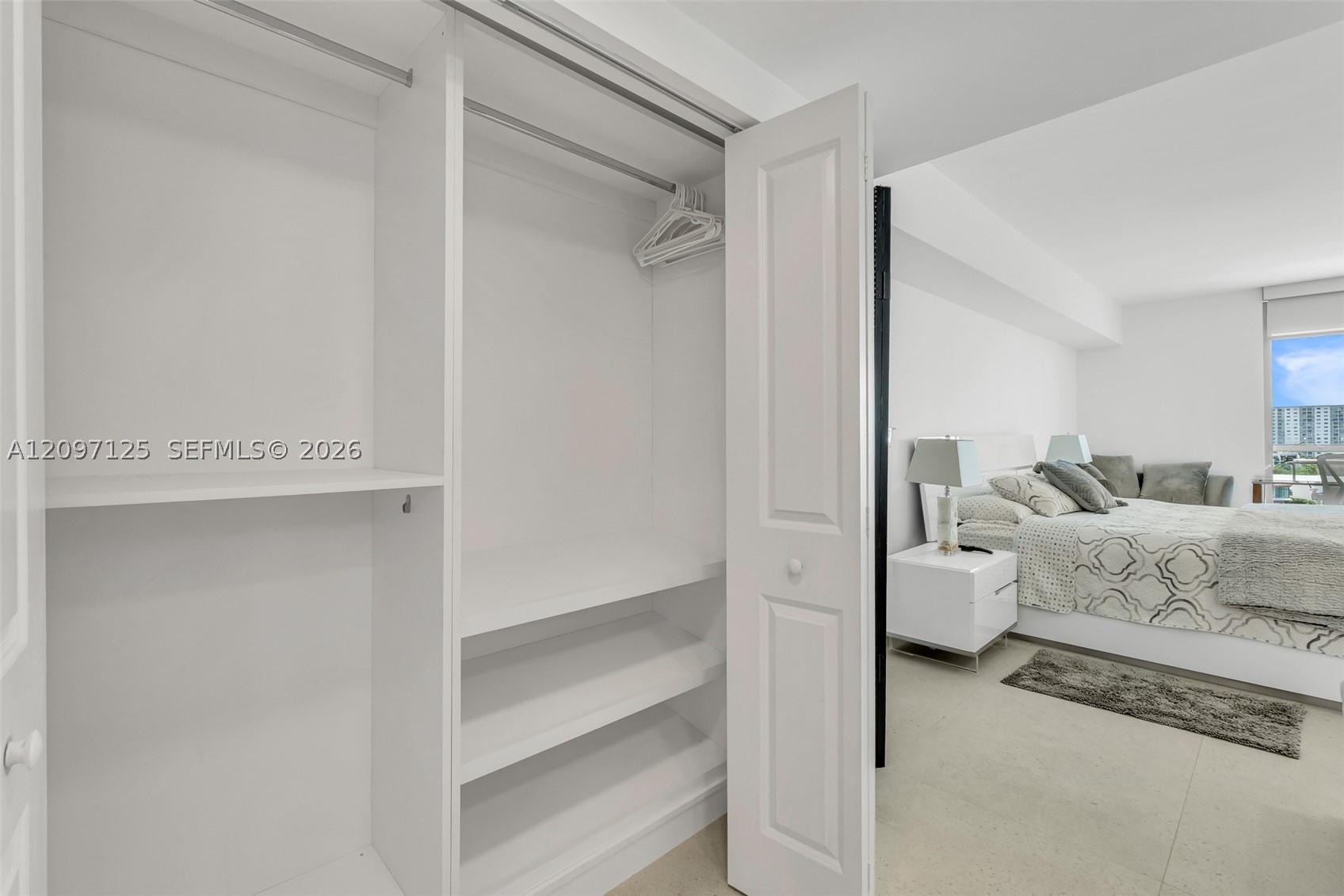 image 400 Sunny Isles40
