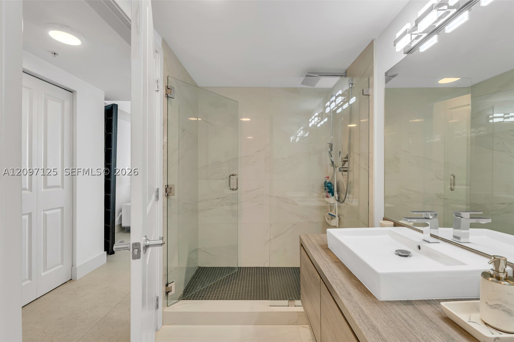 image 400 Sunny Isles52