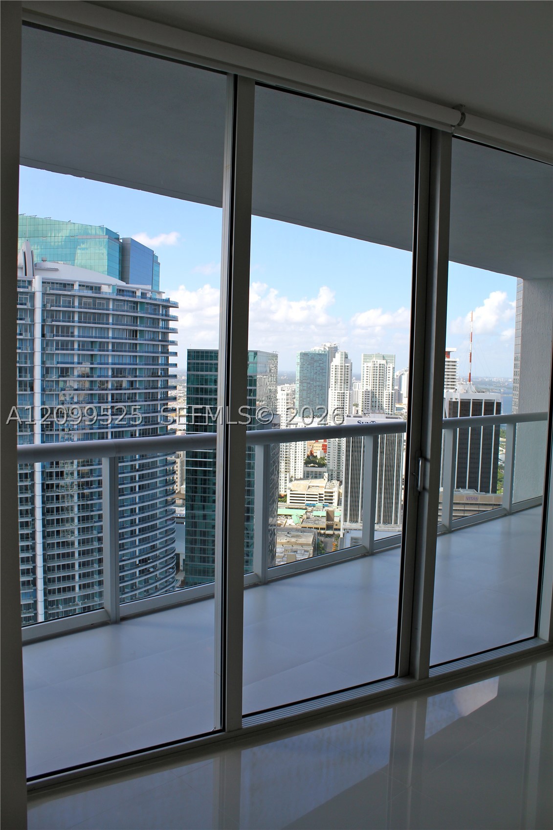 image Icon Brickell I11
