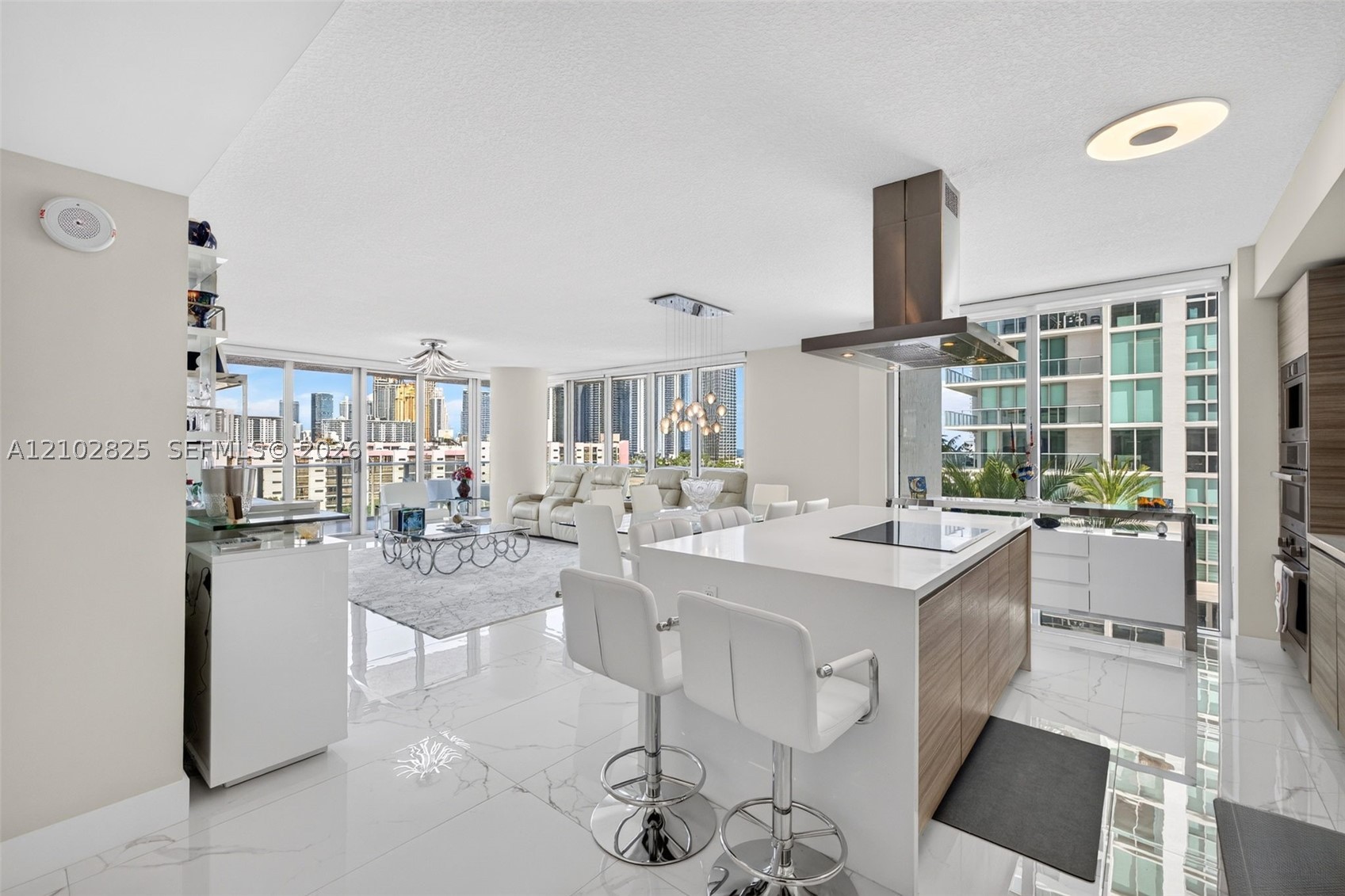 330 Sunny Isles Blvd #5-807