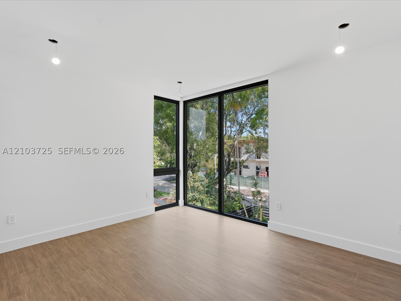 8220 SW 62nd Ct Miami, FL 33143