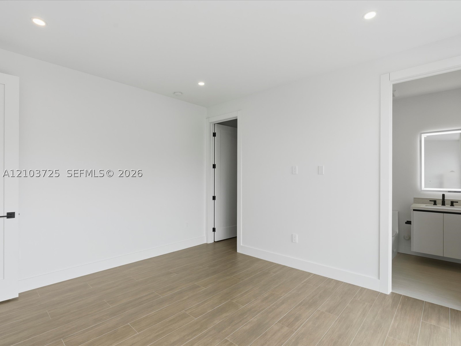 8220 SW 62nd Ct Miami, FL 33143
