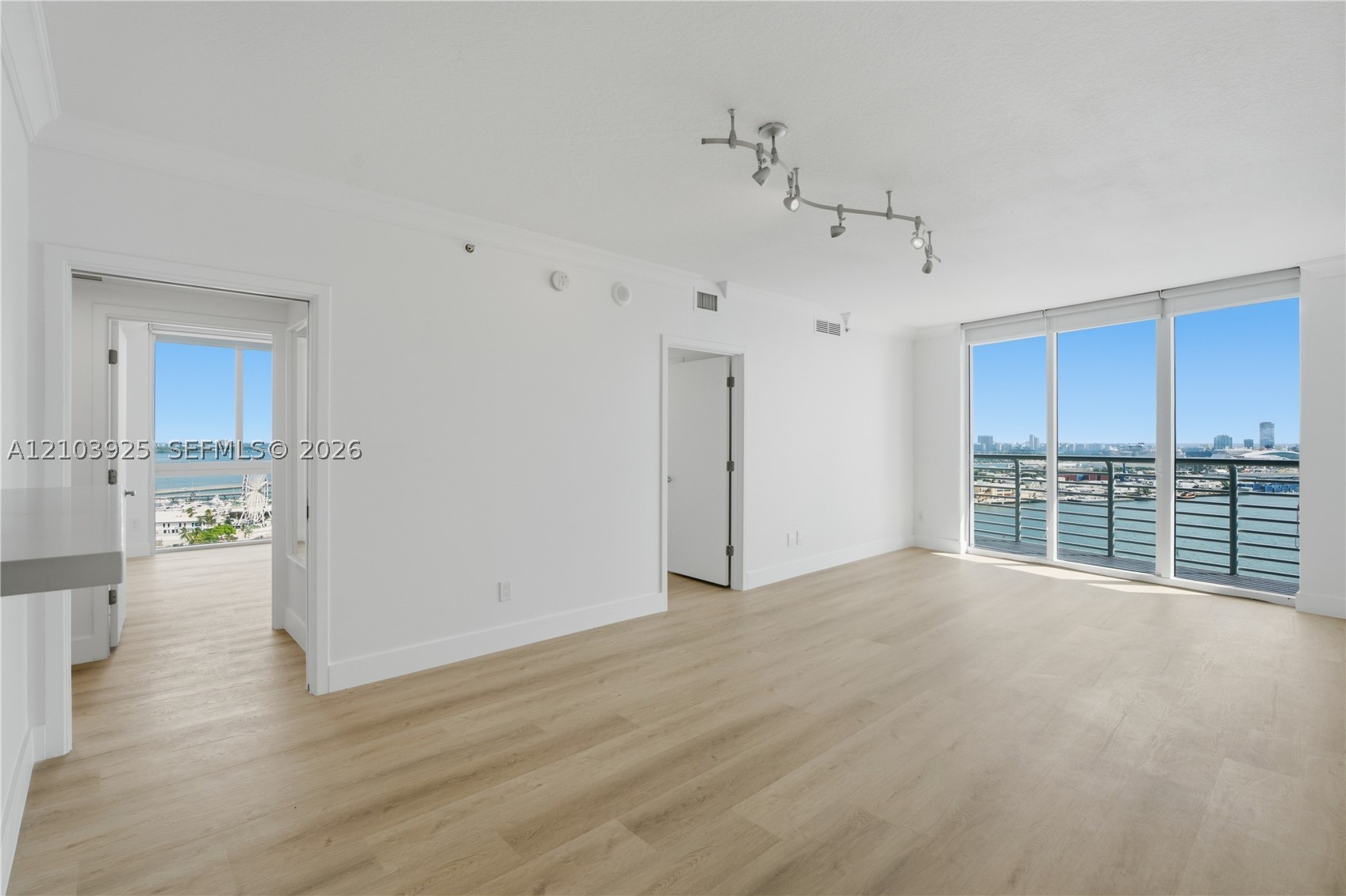 335 S Biscayne Blvd #2512