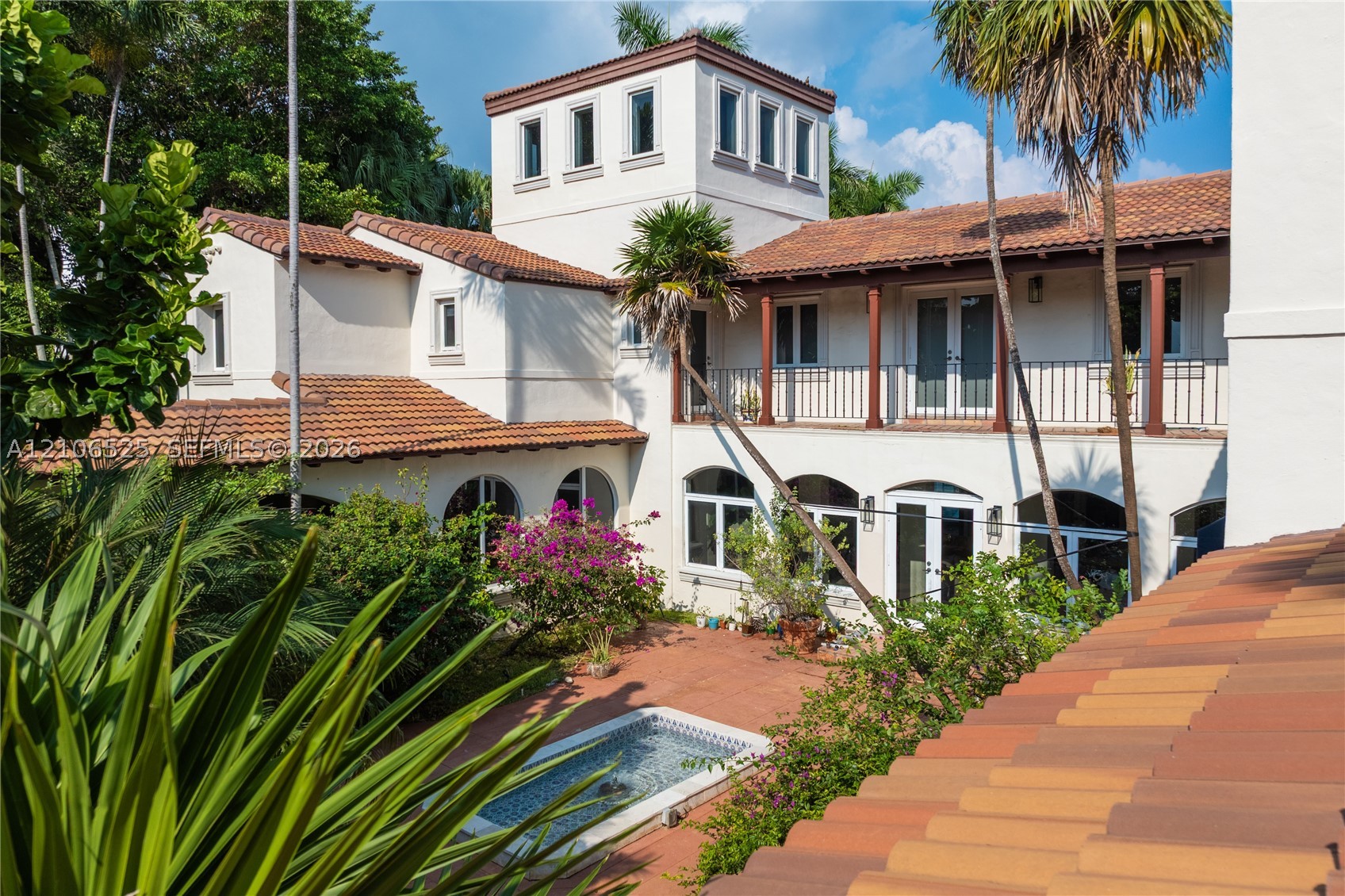 4760 N Bay Rd Miami Beach, FL 33140