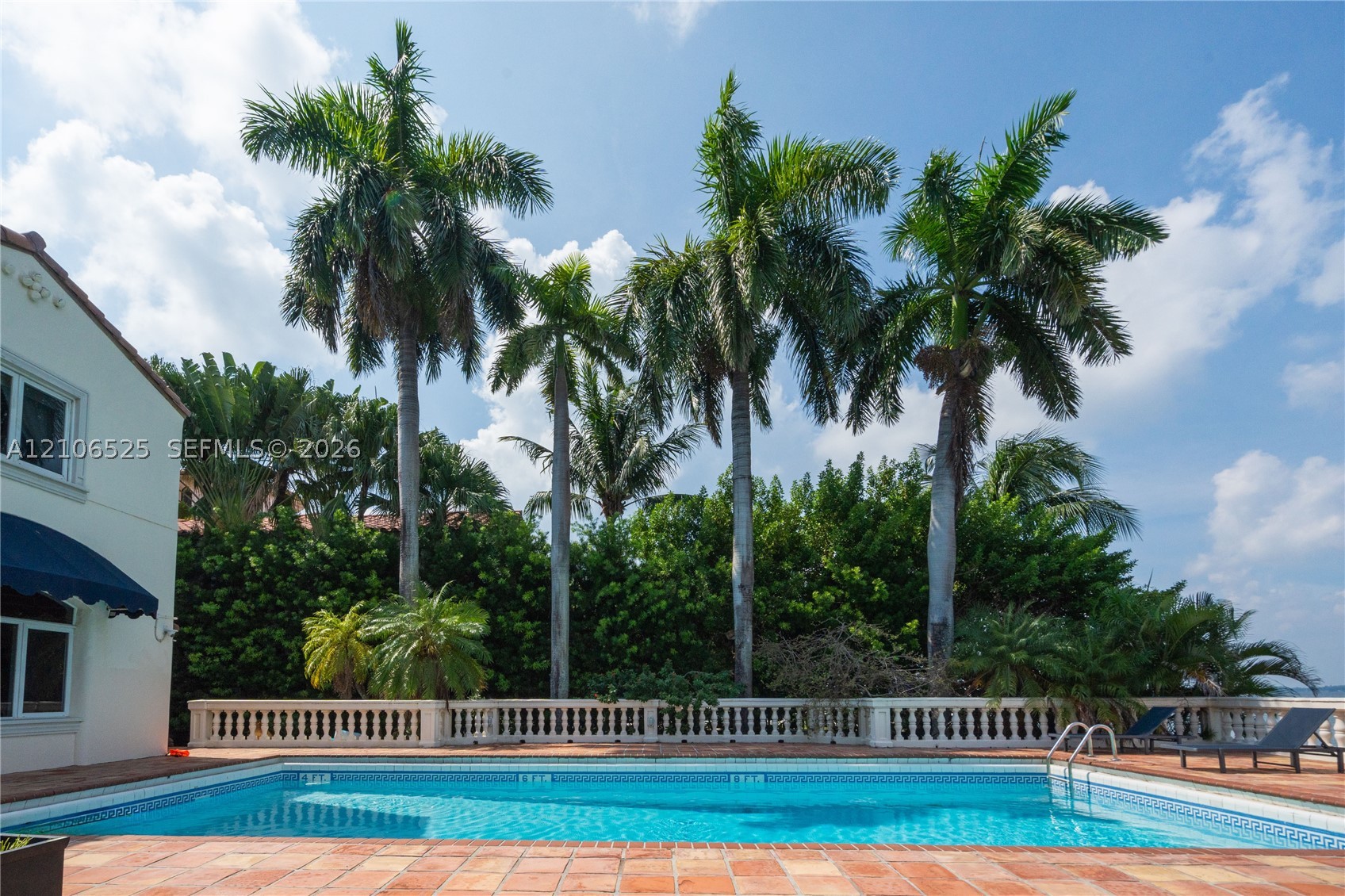 4760 N Bay Rd Miami Beach, FL 33140