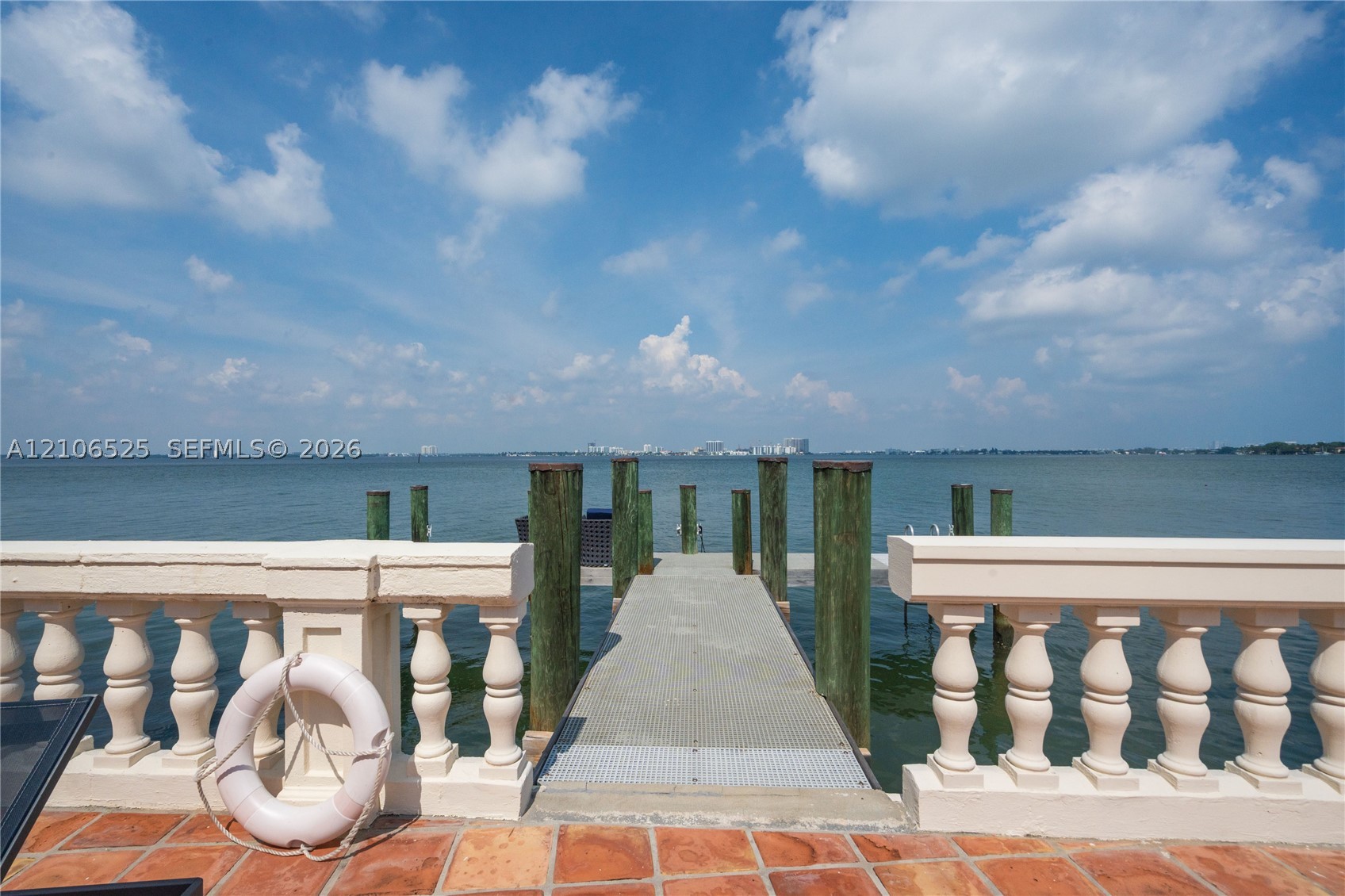 4760 N Bay Rd Miami Beach, FL 33140