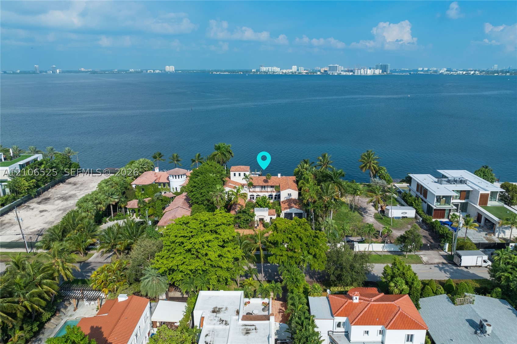 4760 N Bay Rd Miami Beach, FL 33140