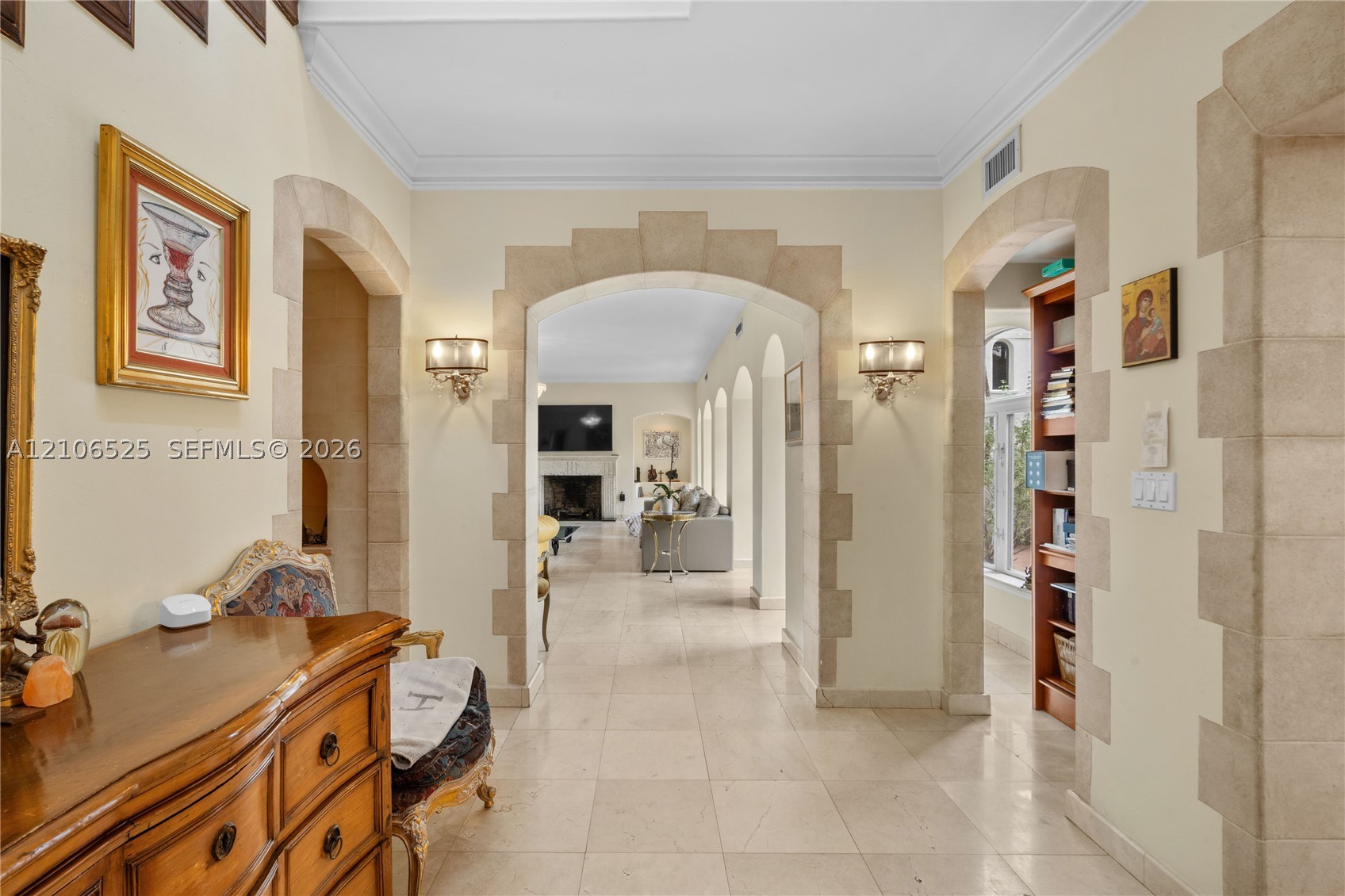 4760 N Bay Rd Miami Beach, FL 33140