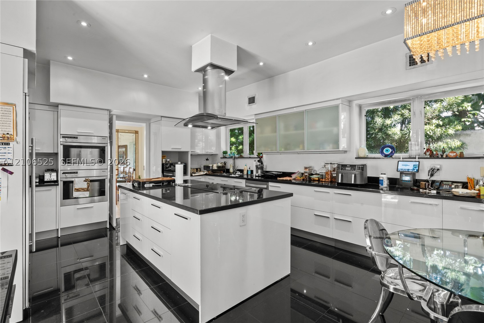 4760 N Bay Rd Miami Beach, FL 33140