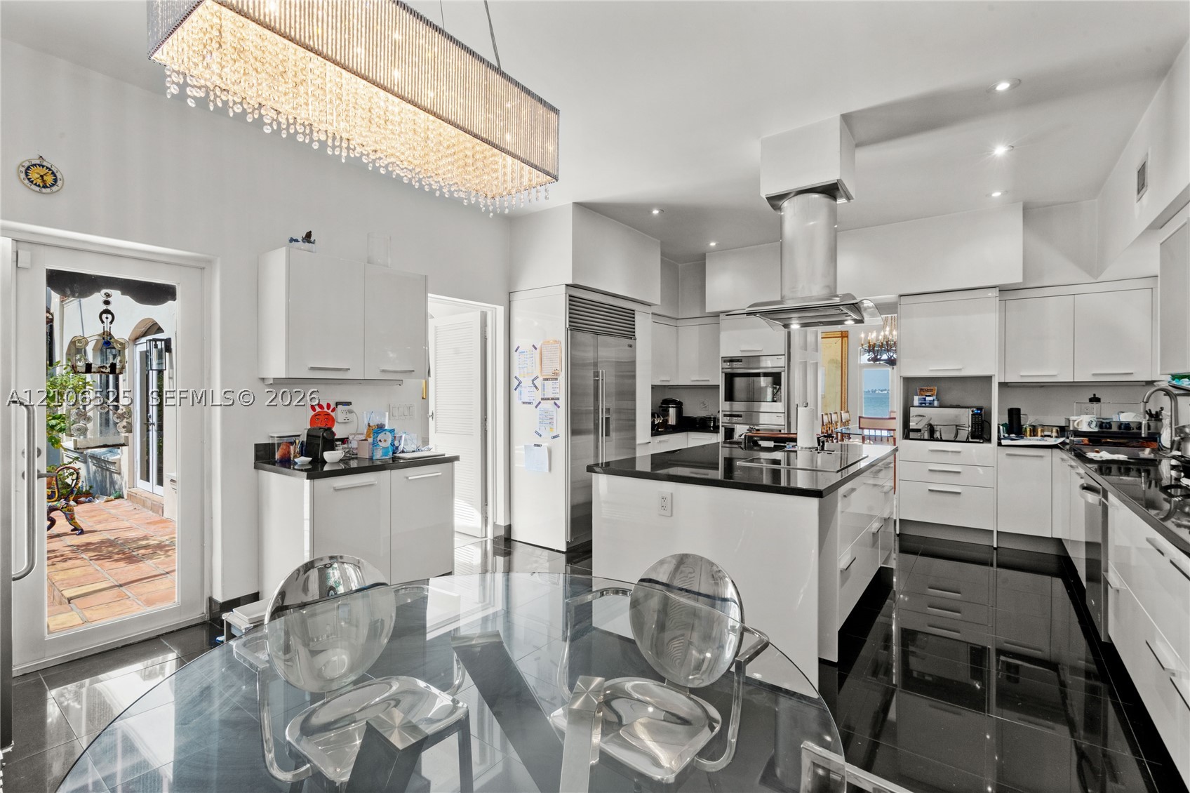 4760 N Bay Rd Miami Beach, FL 33140