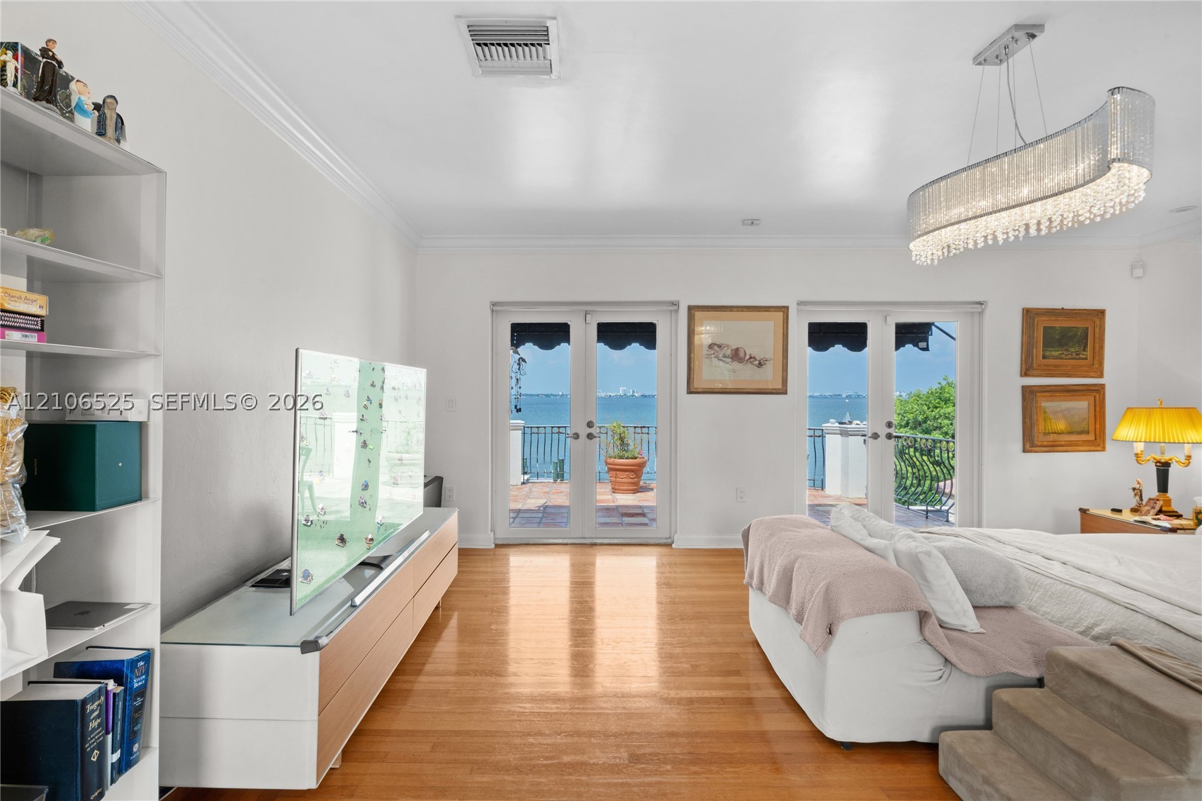 4760 N Bay Rd Miami Beach, FL 33140