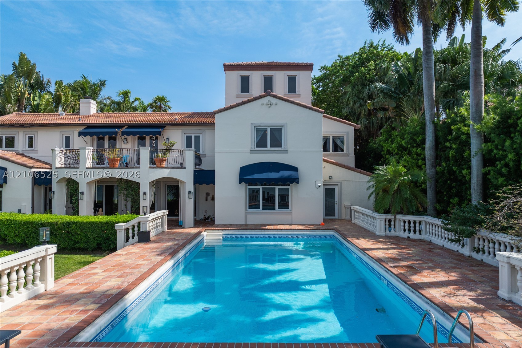 4760 N Bay Rd Miami Beach, FL 33140