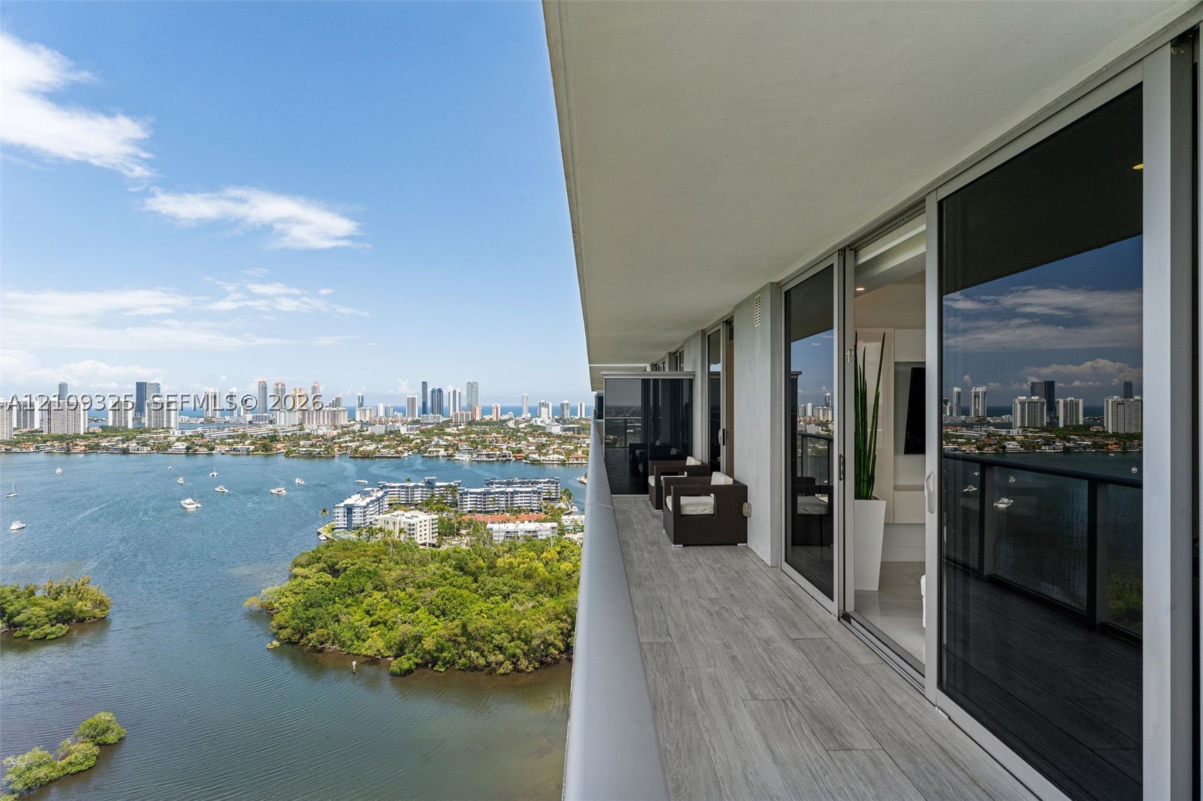 16385 Biscayne Blvd #3001