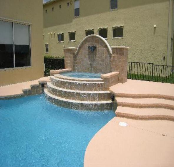 2574 Treanor West Palm Beach, FL 33414