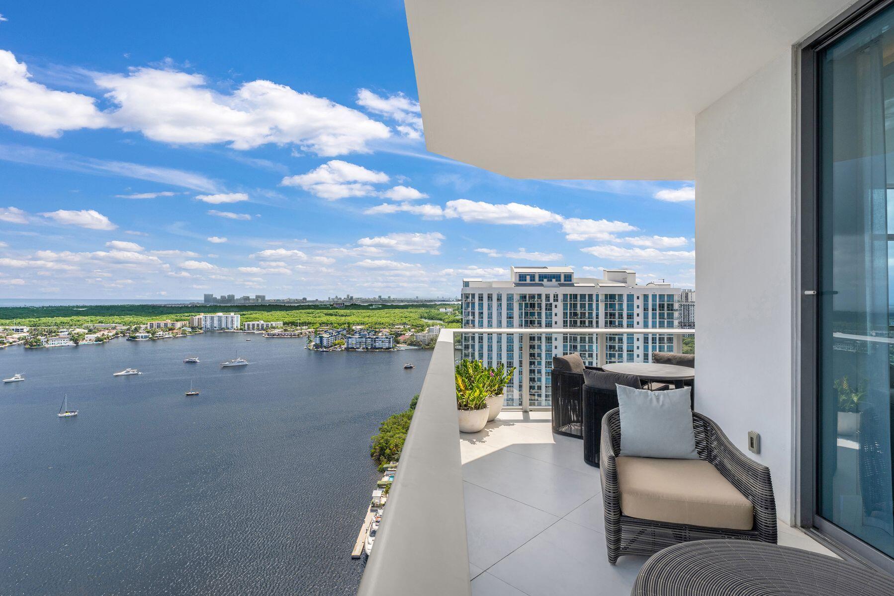image Marina Palms Residences North Condo40