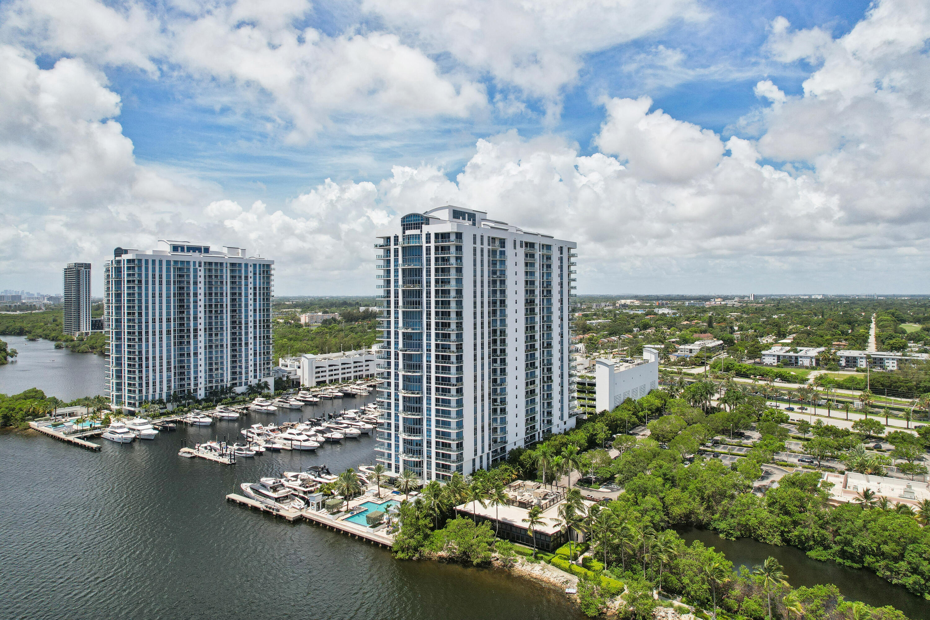 image Marina Palms Residences North Condo61