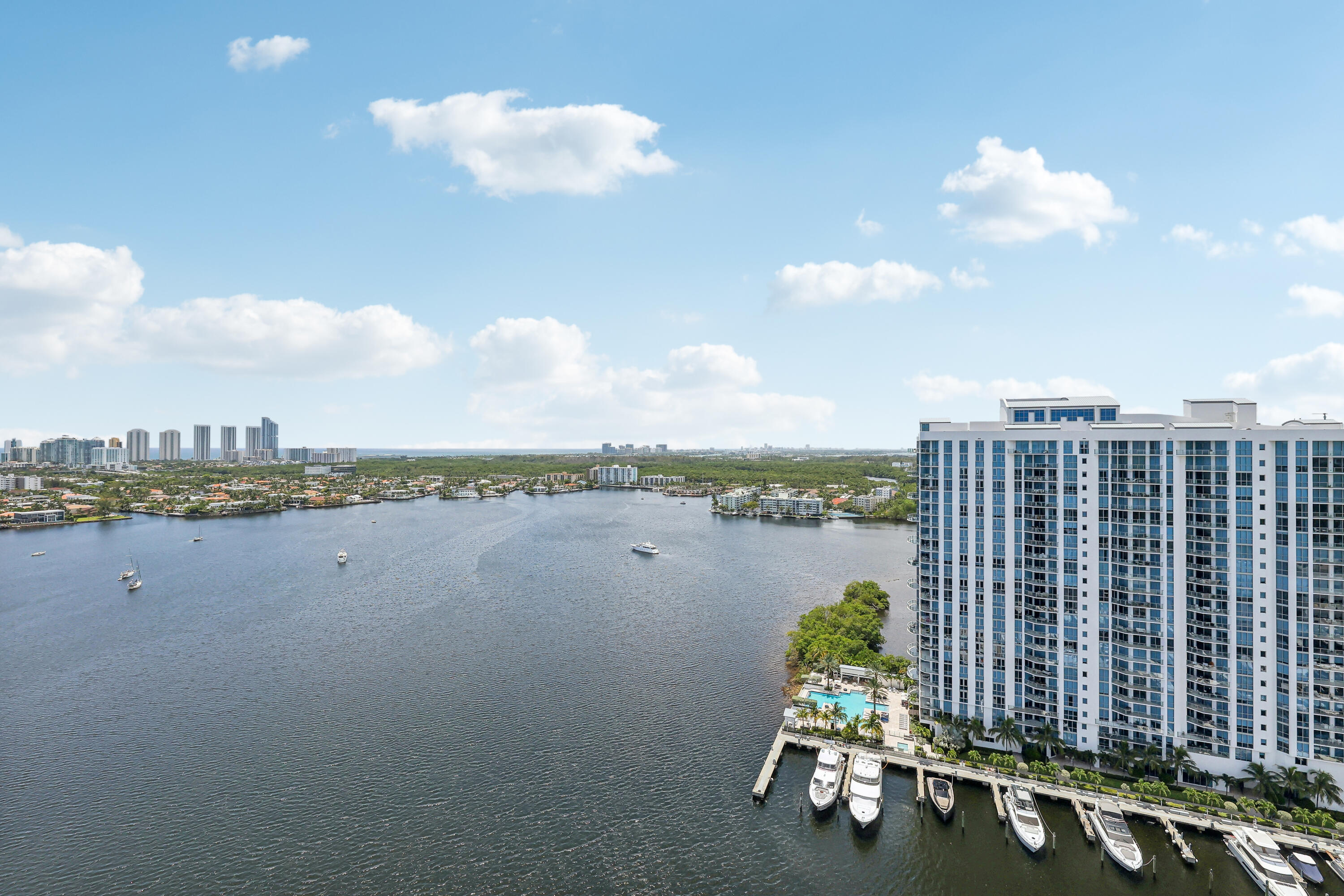 image Marina Palms Residences North Condo8