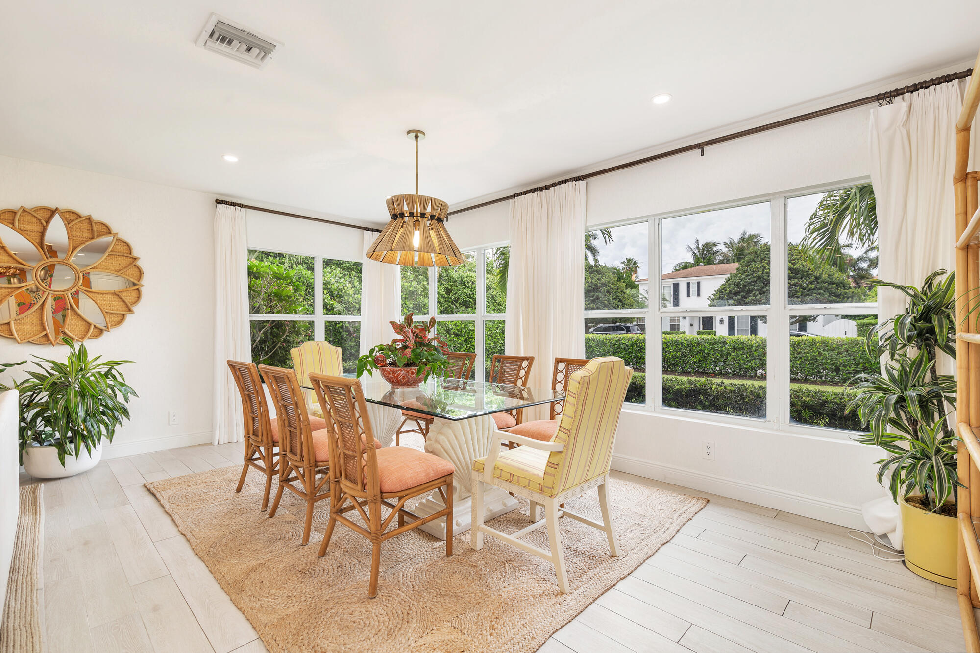 225 Russlyn West Palm Beach, FL 33405