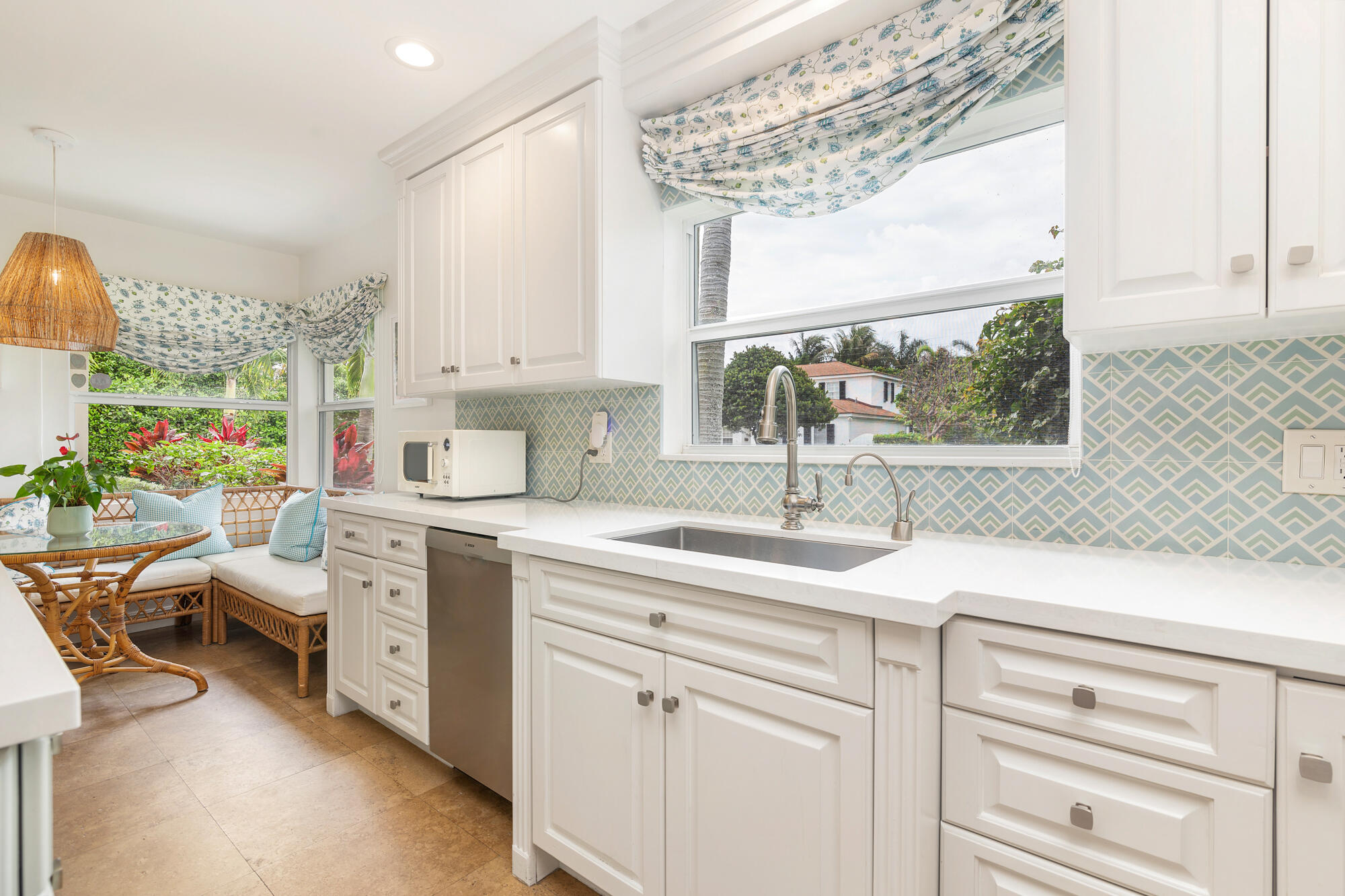 225 Russlyn West Palm Beach, FL 33405
