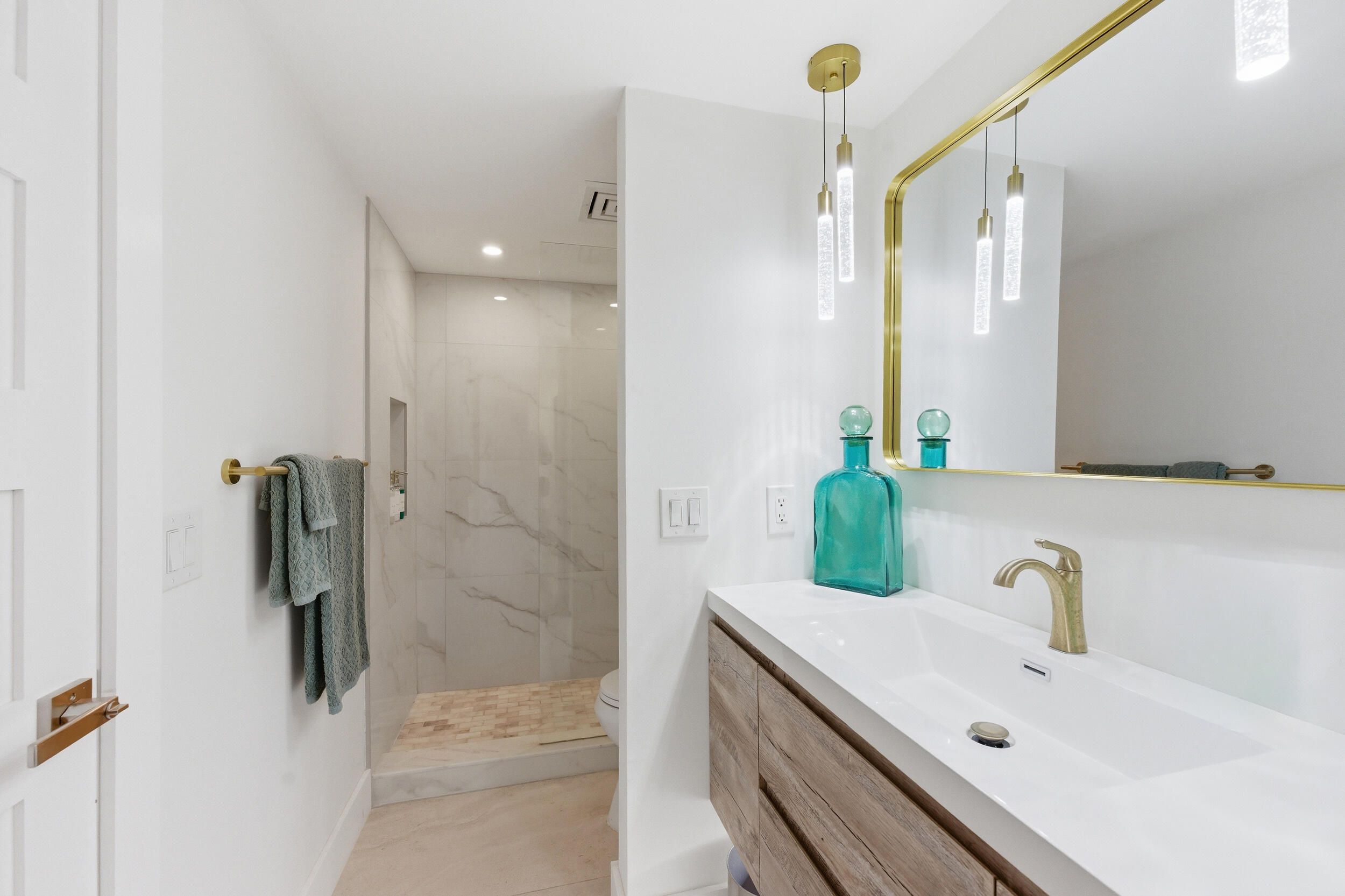 3972 N Ocean #5 Singer Island, FL 33404