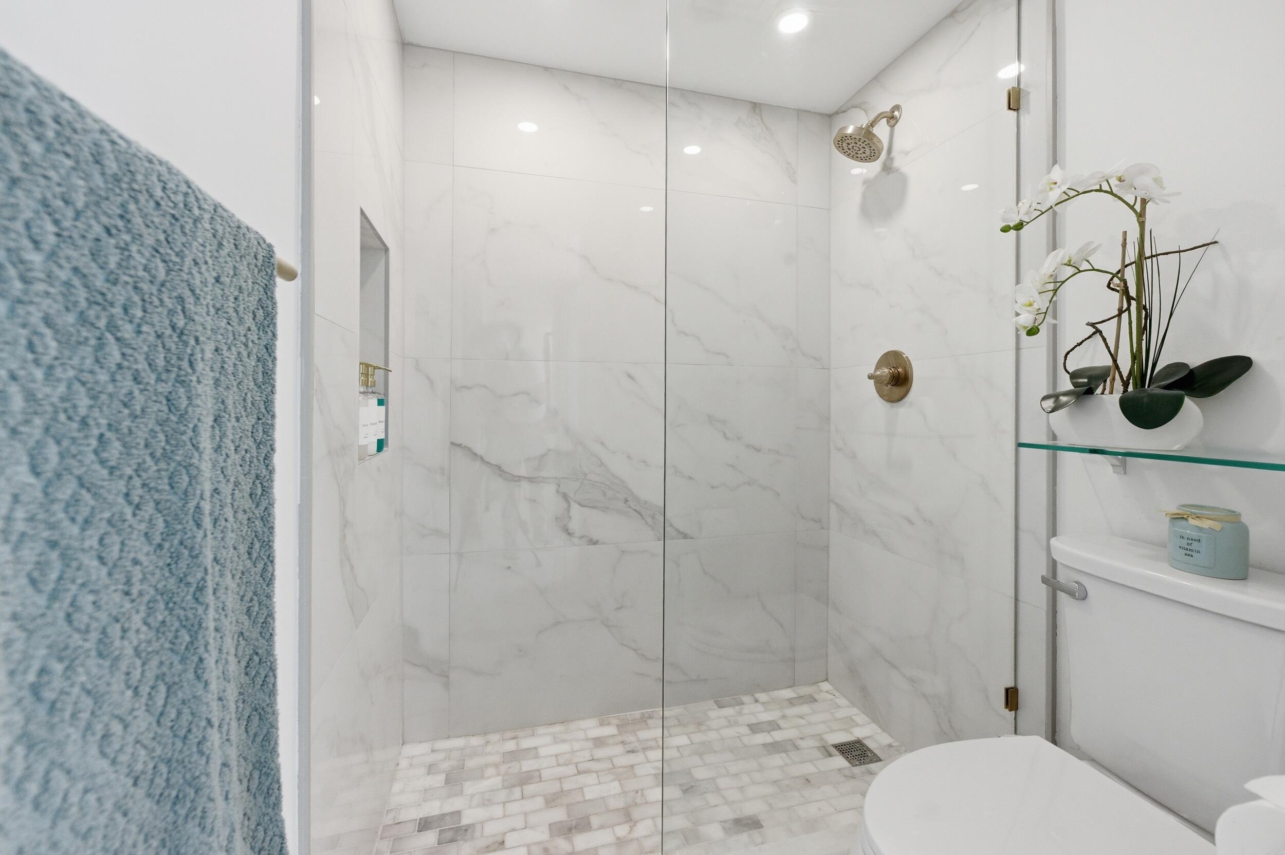 3972 N Ocean #5 Singer Island, FL 33404