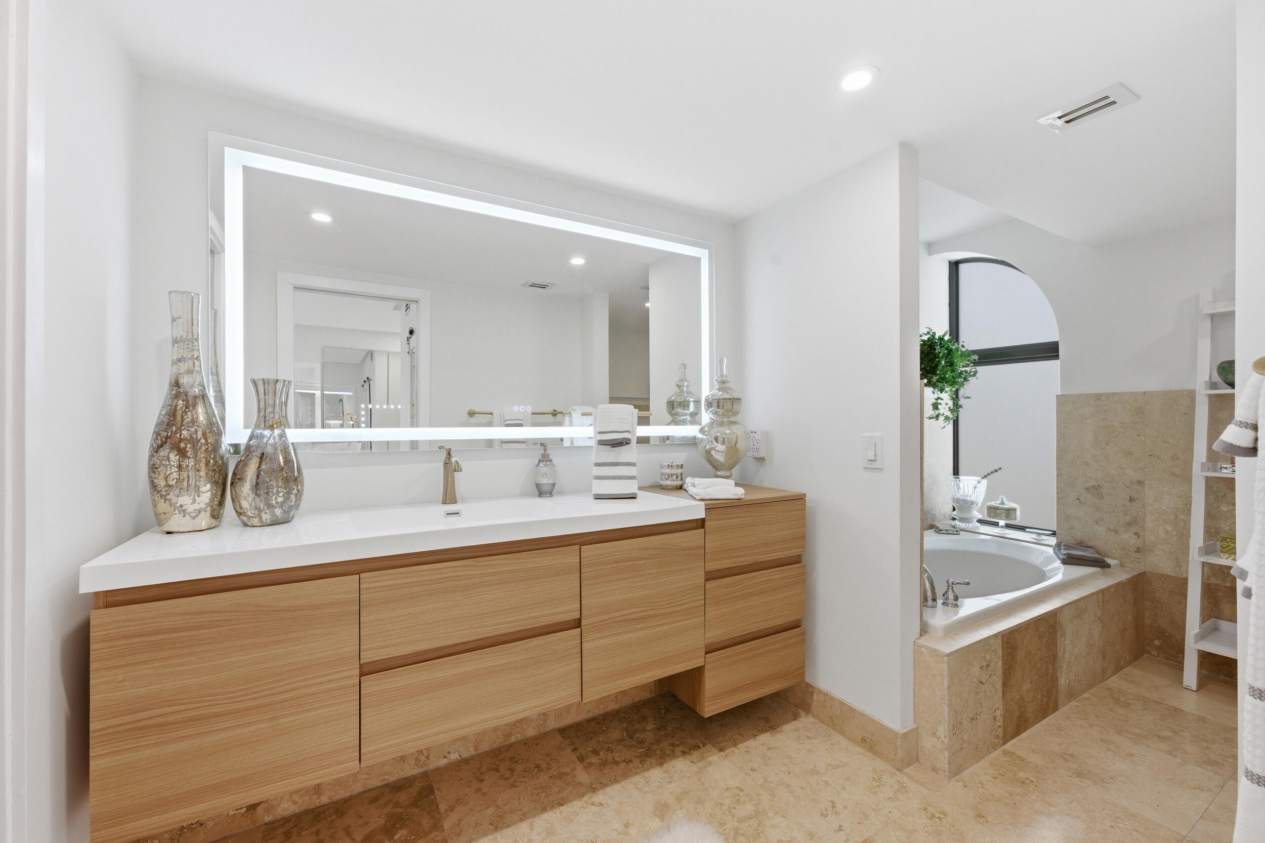 3972 N Ocean #5 Singer Island, FL 33404