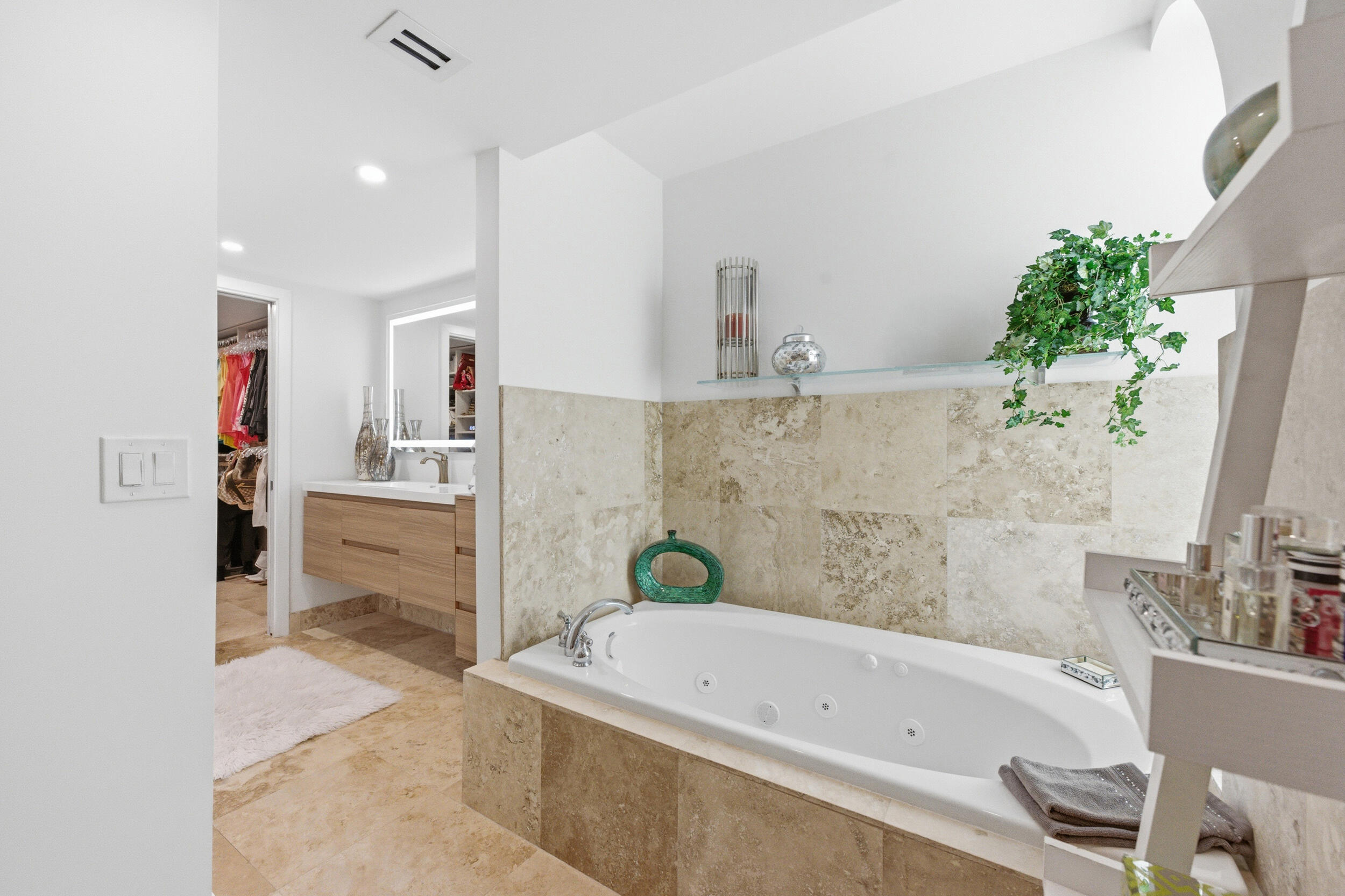 3972 N Ocean #5 Singer Island, FL 33404