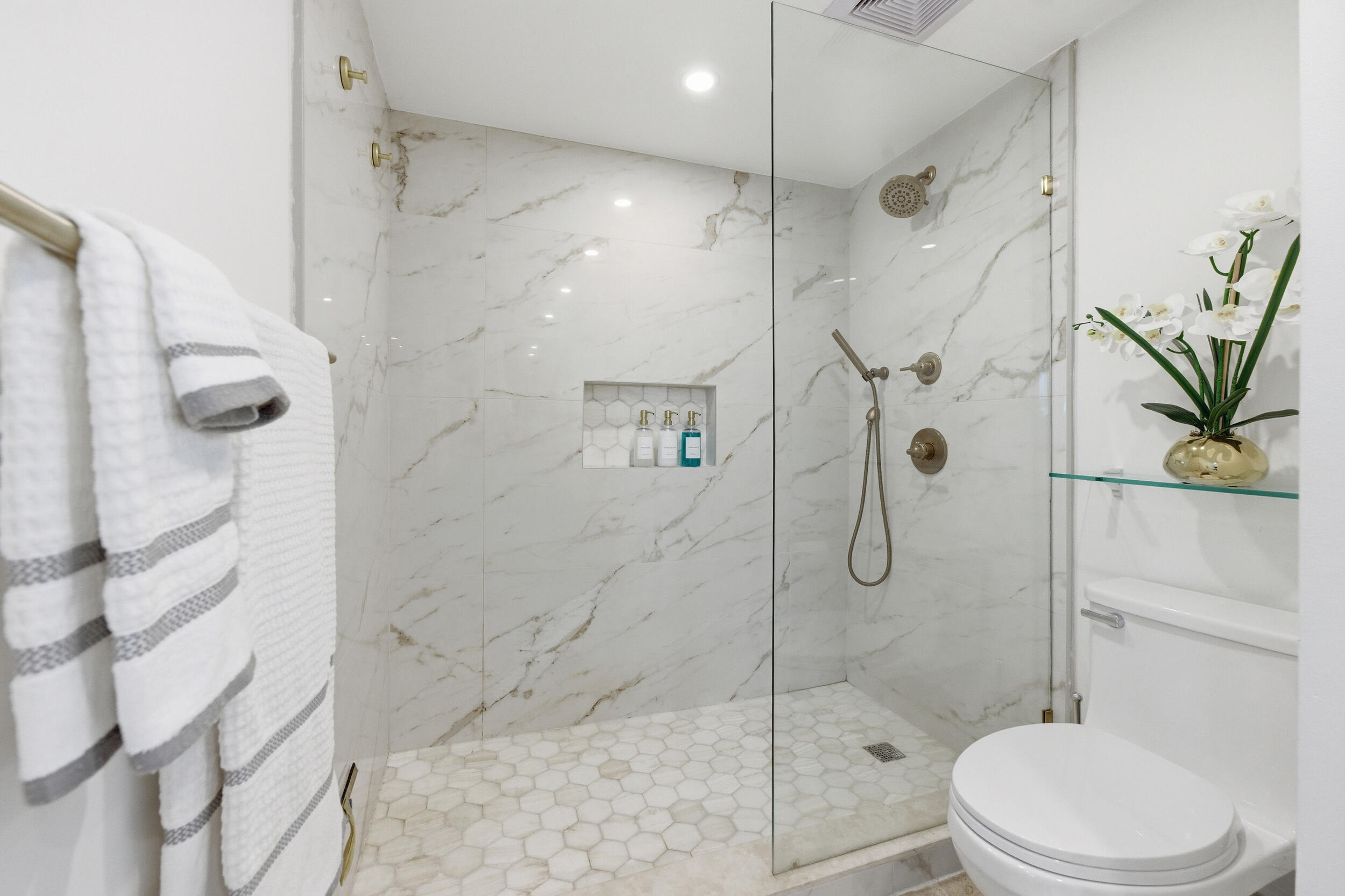 3972 N Ocean #5 Singer Island, FL 33404