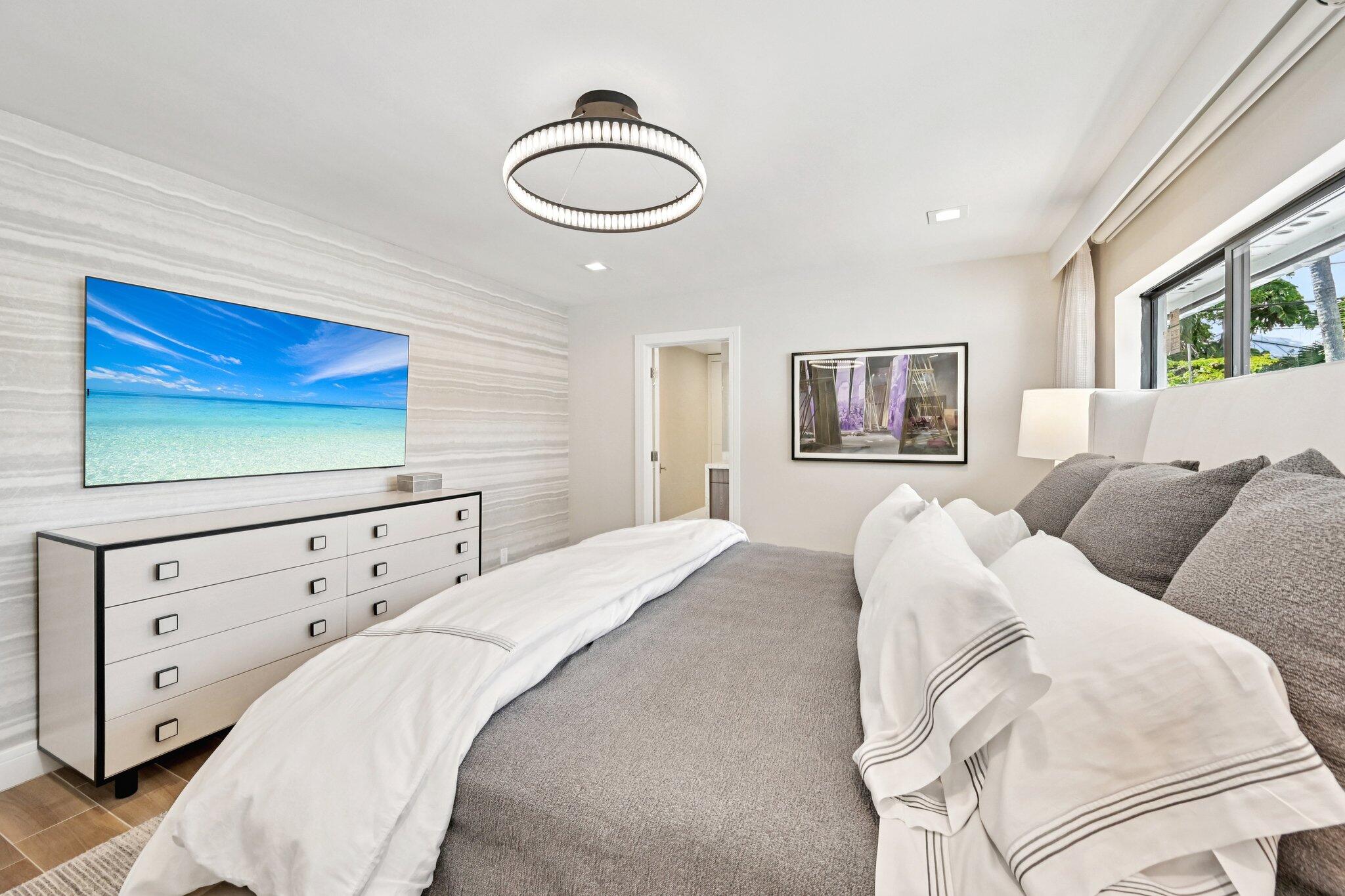 240 30th West Palm Beach, FL 33407