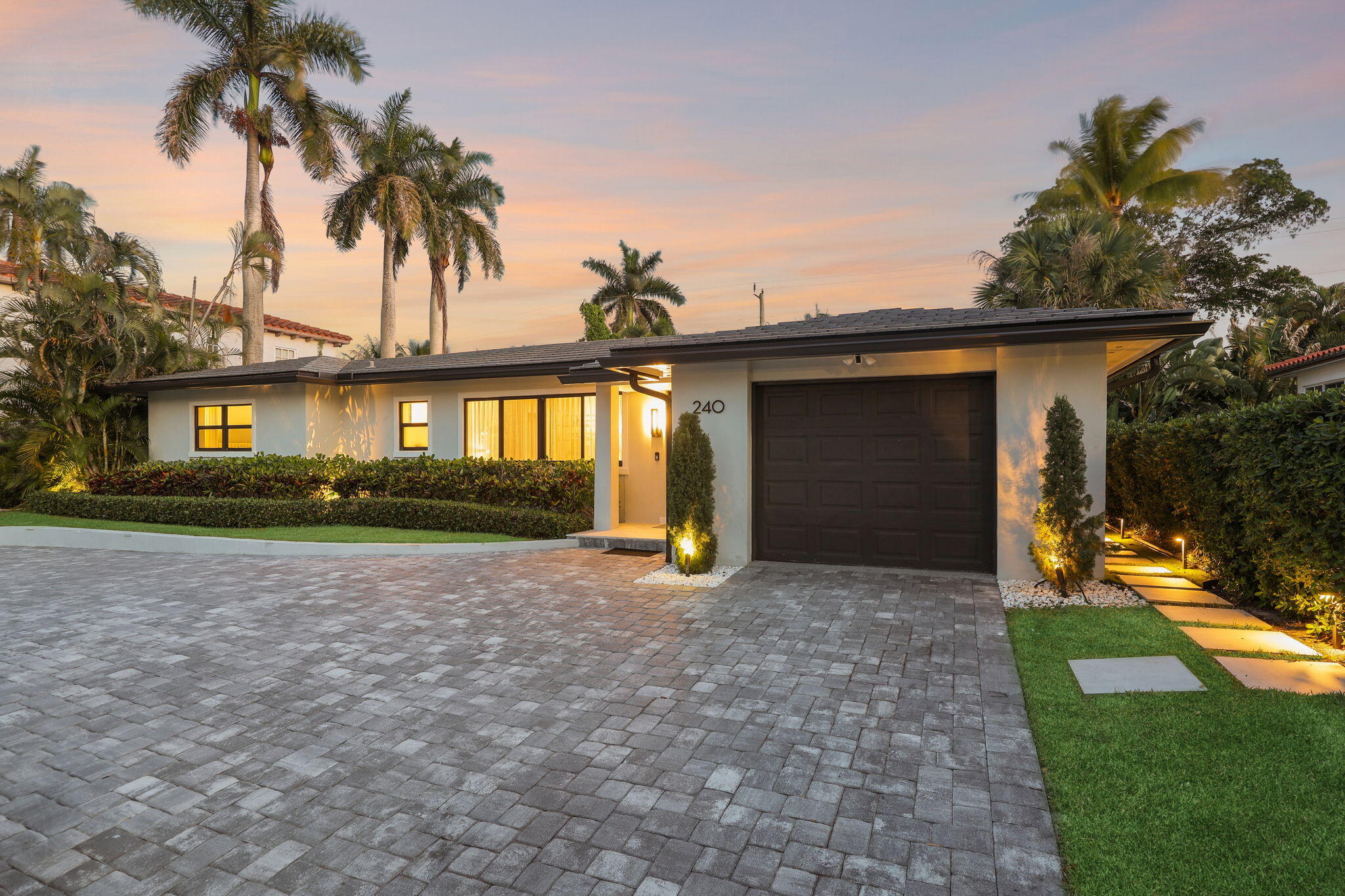 240 30th West Palm Beach, FL 33407