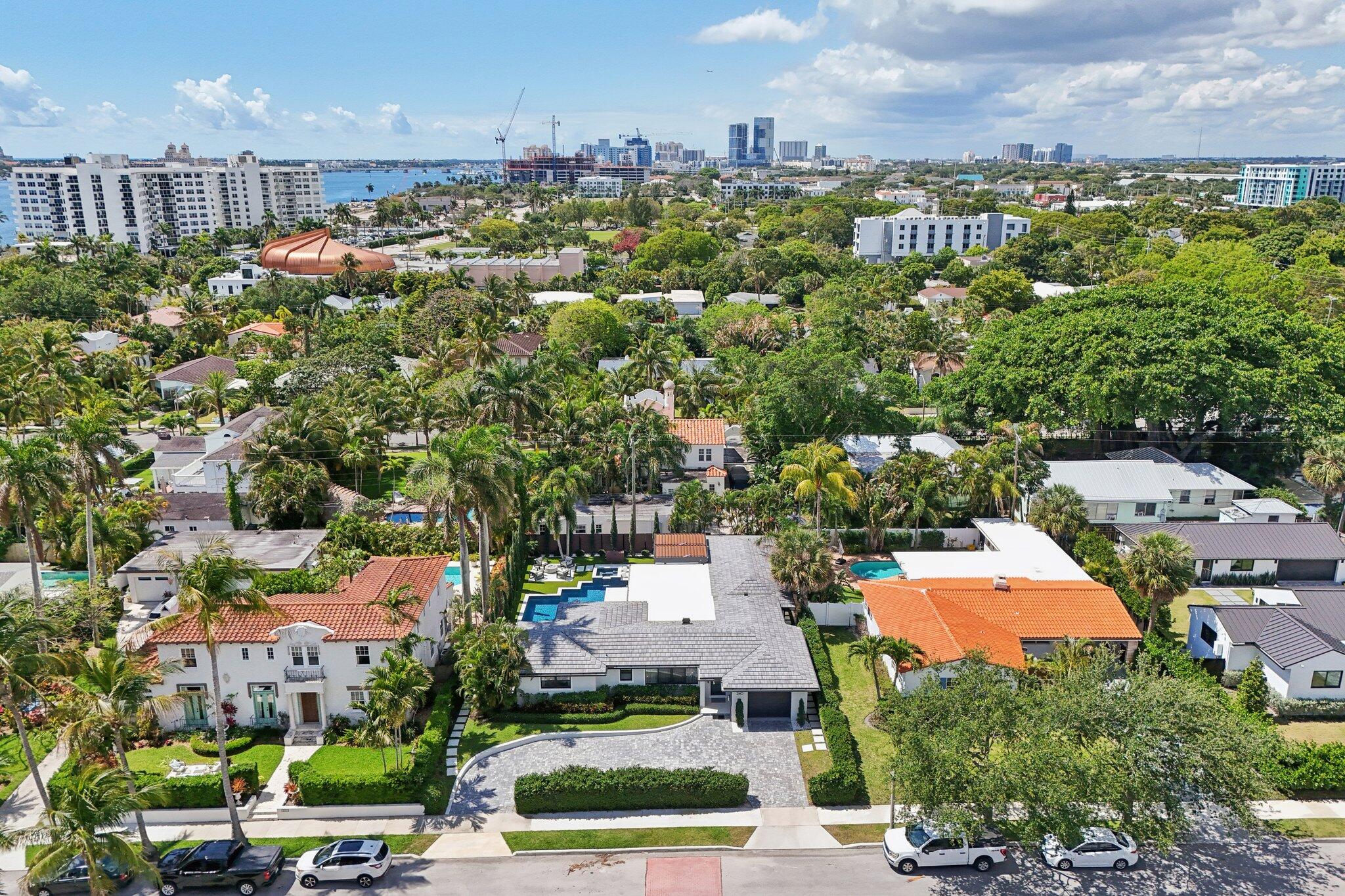 240 30th West Palm Beach, FL 33407