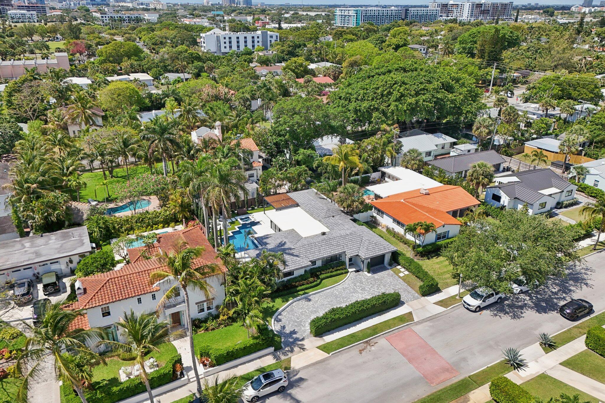240 30th West Palm Beach, FL 33407