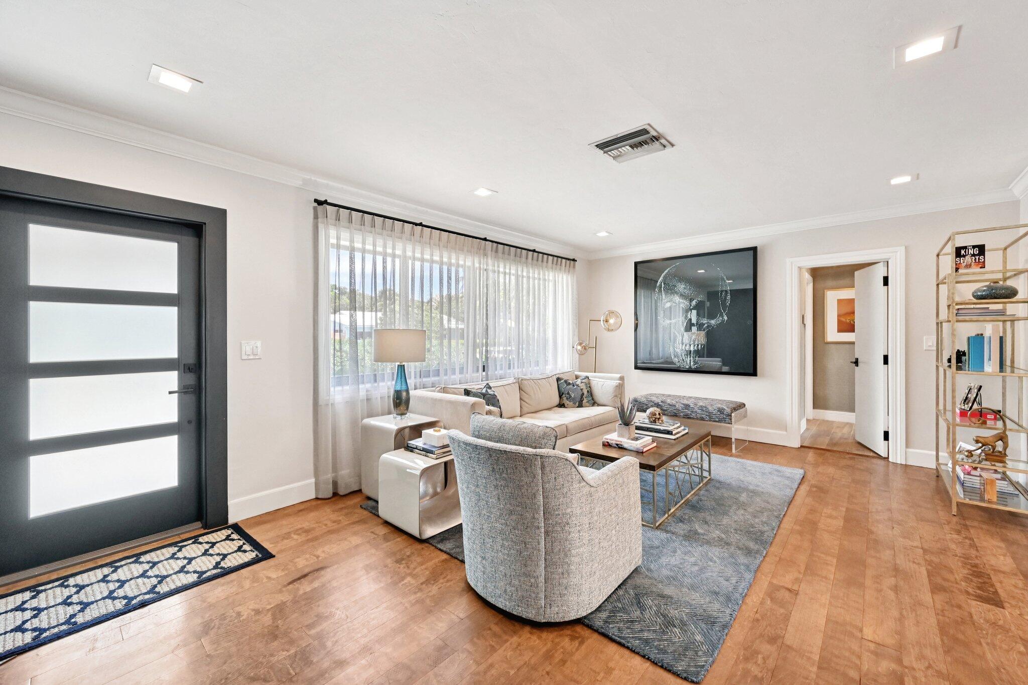 240 30th West Palm Beach, FL 33407