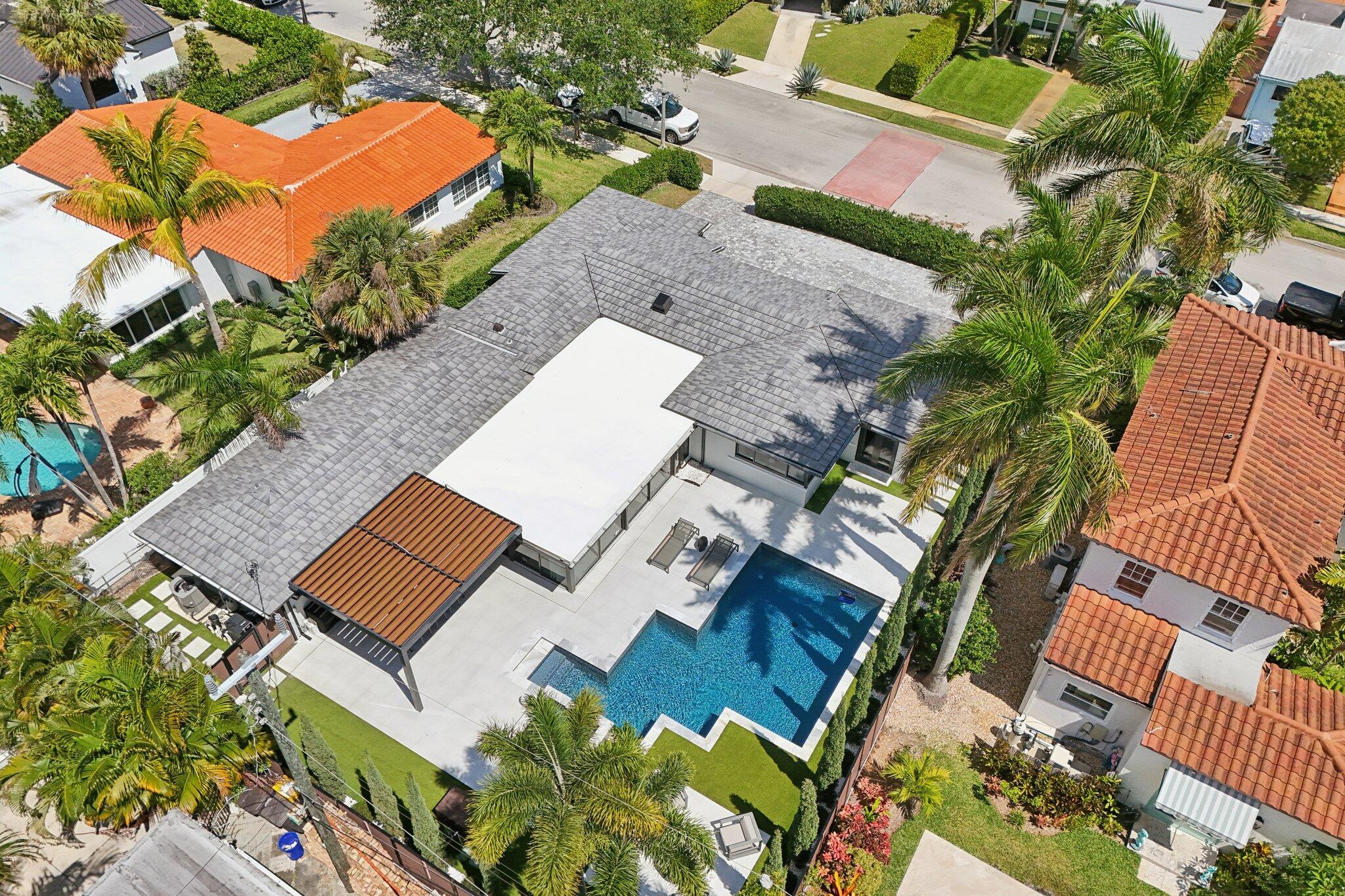 240 30th West Palm Beach, FL 33407