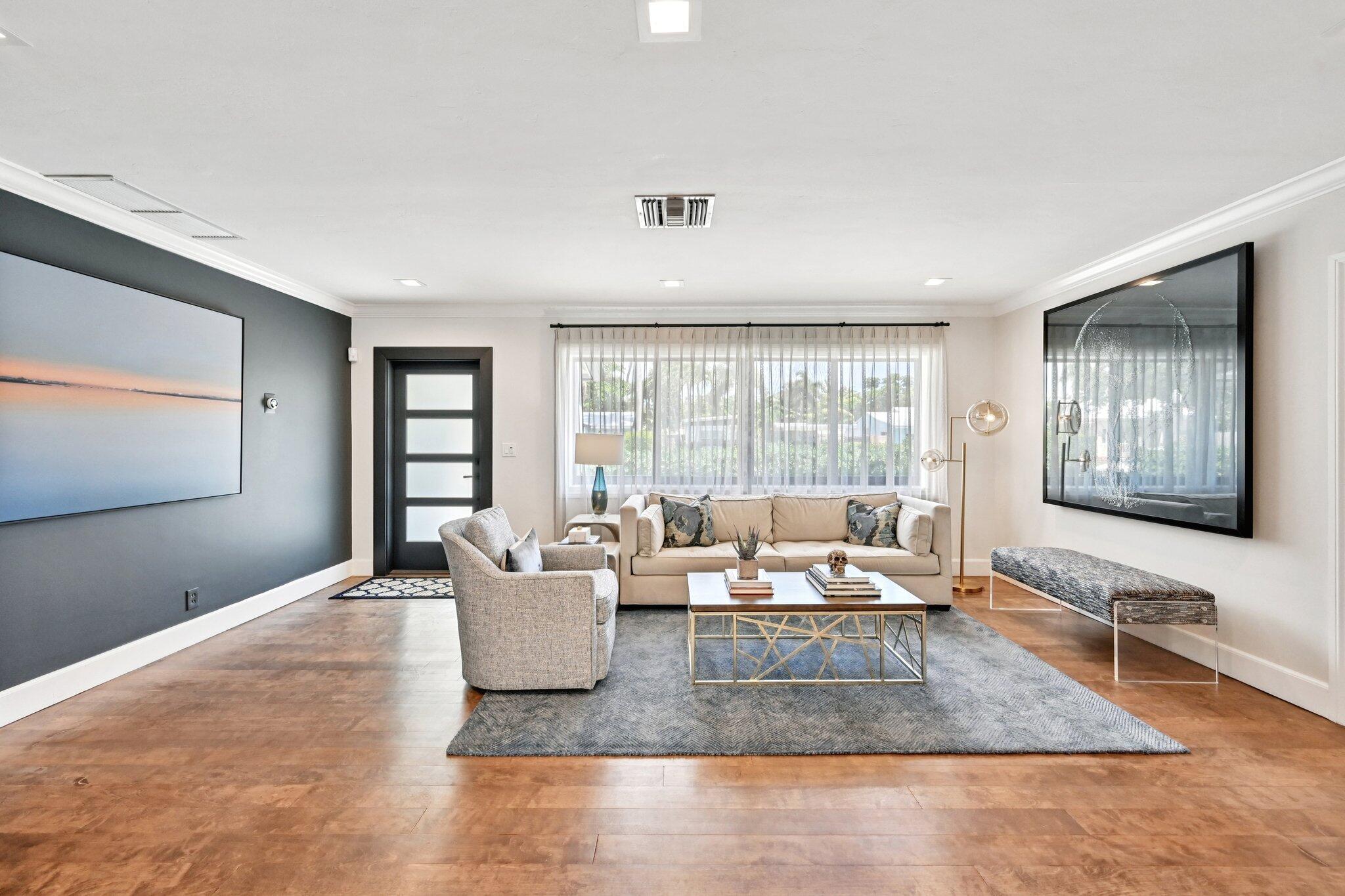 240 30th West Palm Beach, FL 33407