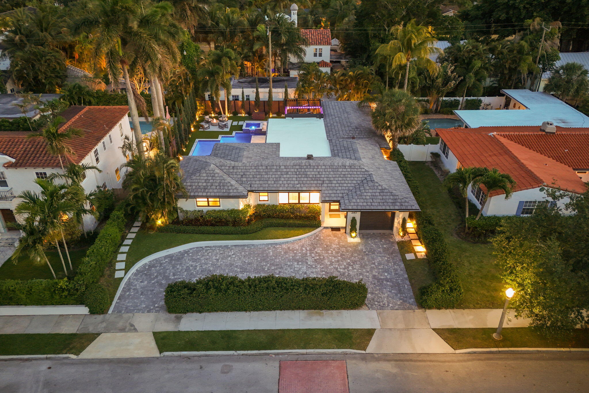240 30th West Palm Beach, FL 33407