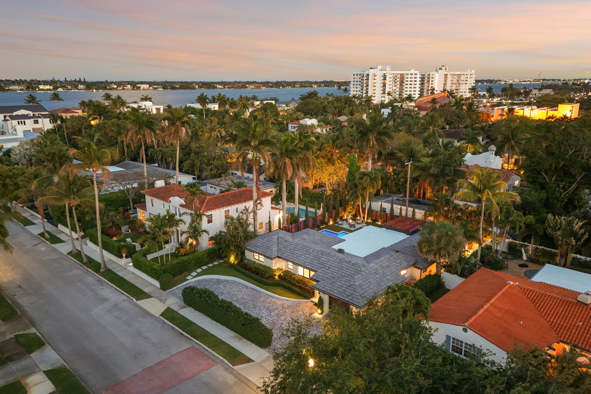 240 30th West Palm Beach, FL 33407