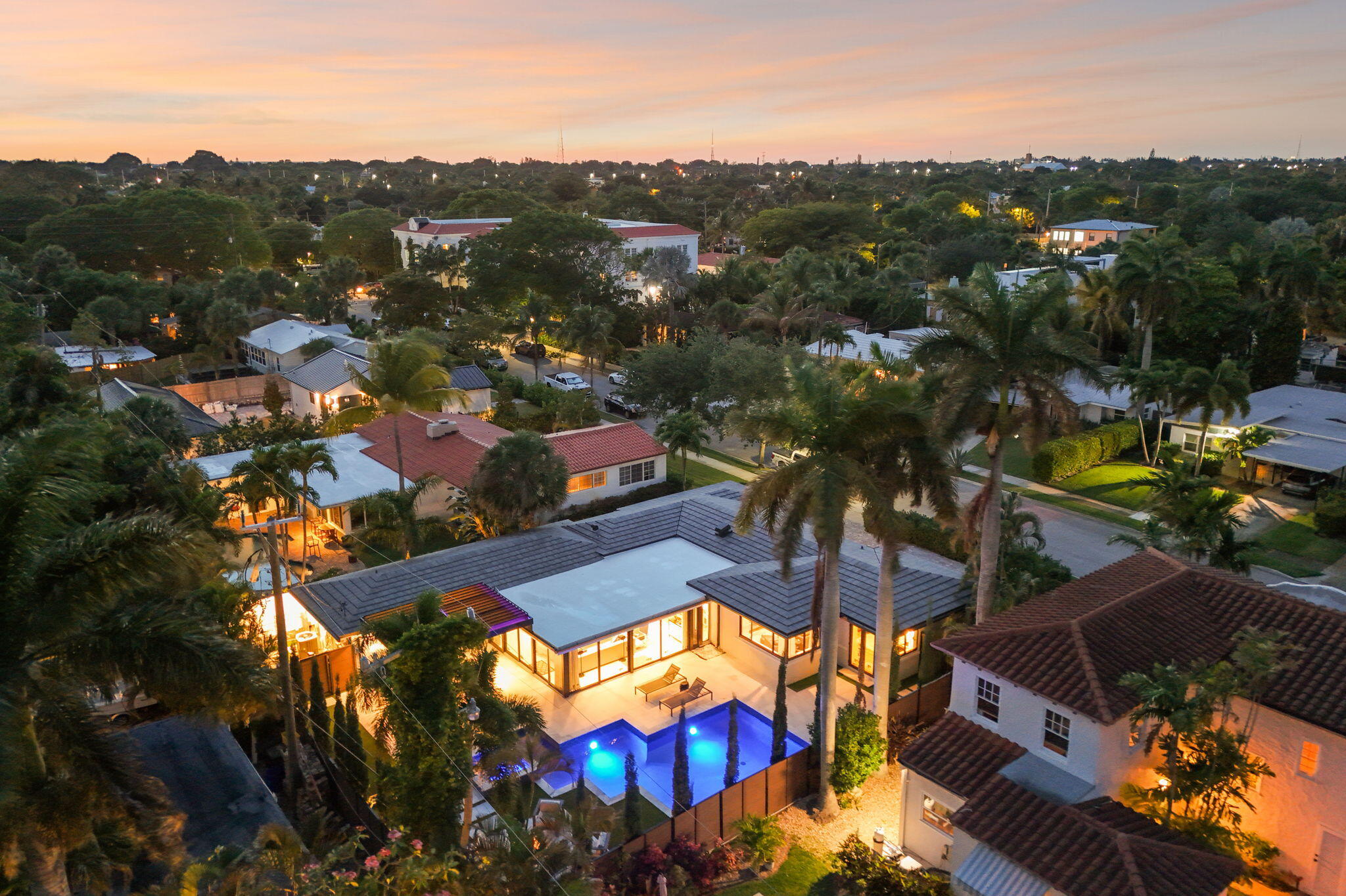 240 30th West Palm Beach, FL 33407