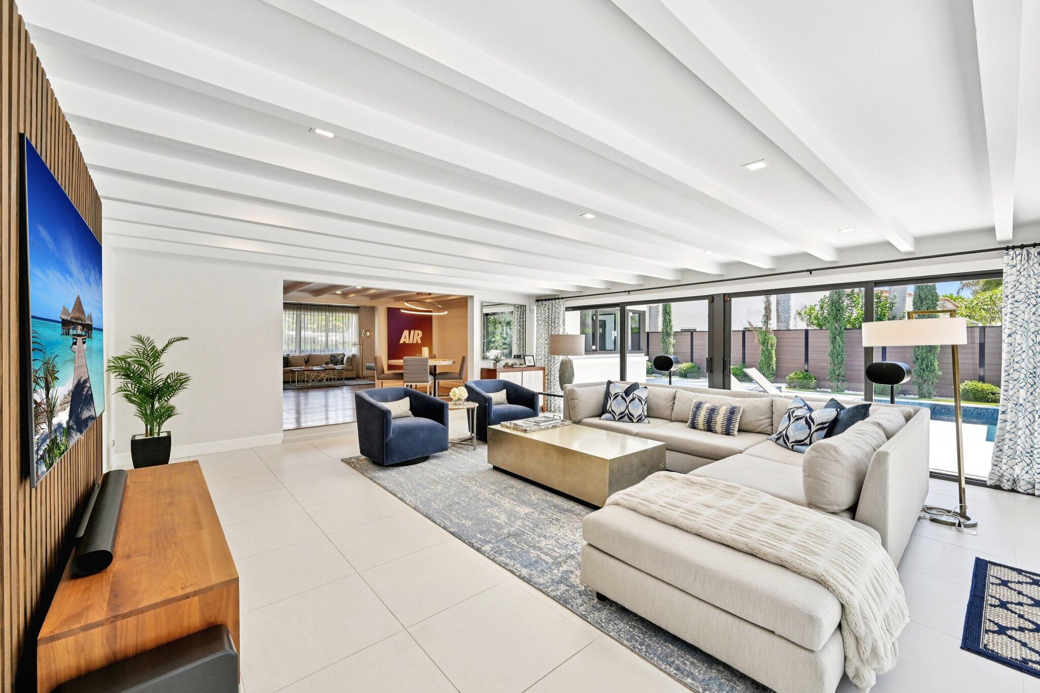 240 30th West Palm Beach, FL 33407