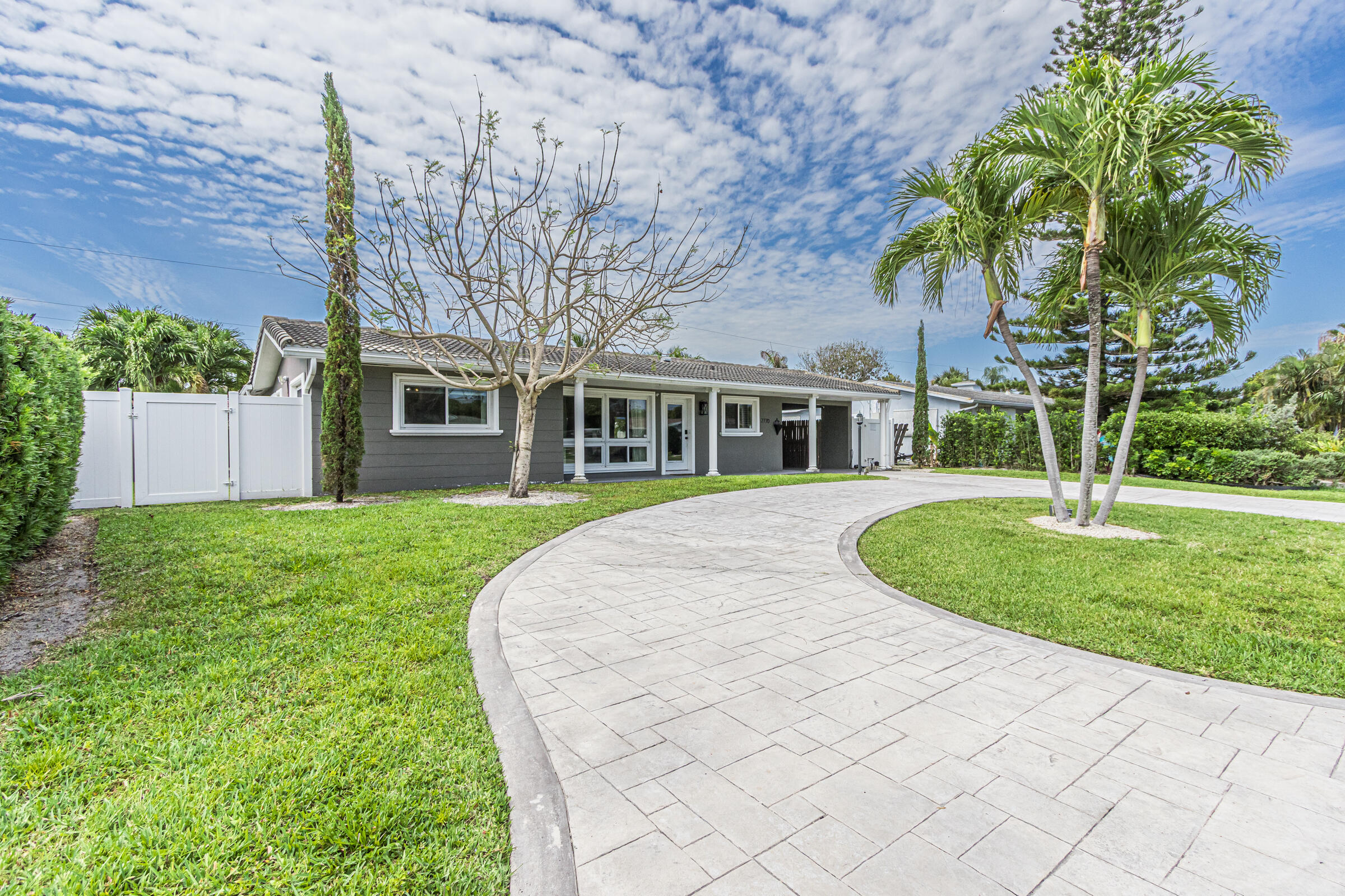 2770 NE 53rd