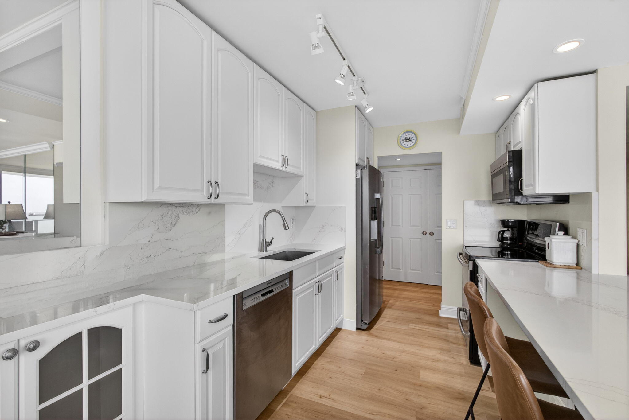 5440 N Ocean #1006 Riviera Beach, FL 33404