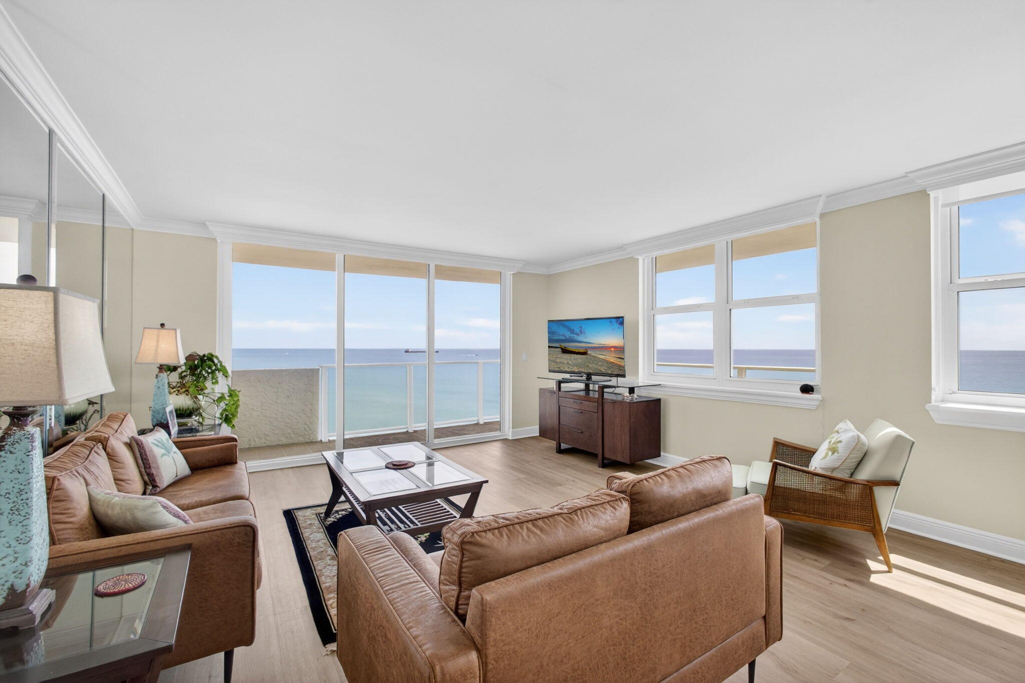 5440 N Ocean #1006 Riviera Beach, FL 33404
