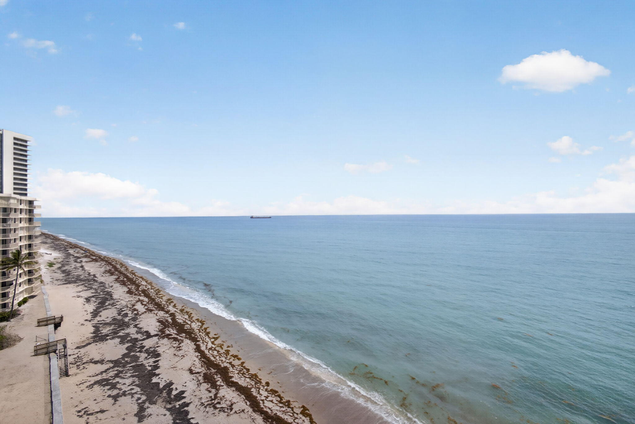 5440 N Ocean #1006 Riviera Beach, FL 33404