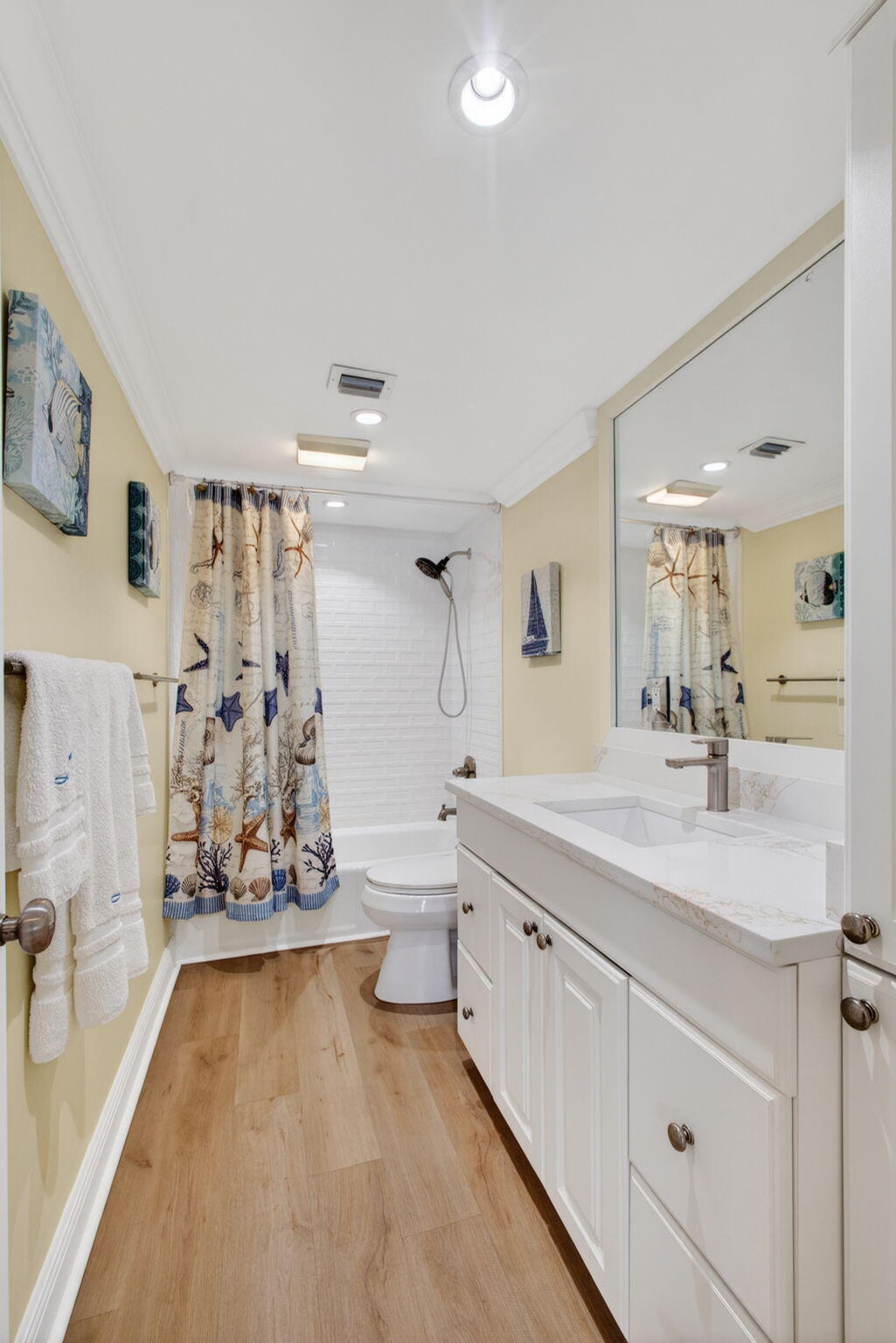 5440 N Ocean #1006 Riviera Beach, FL 33404