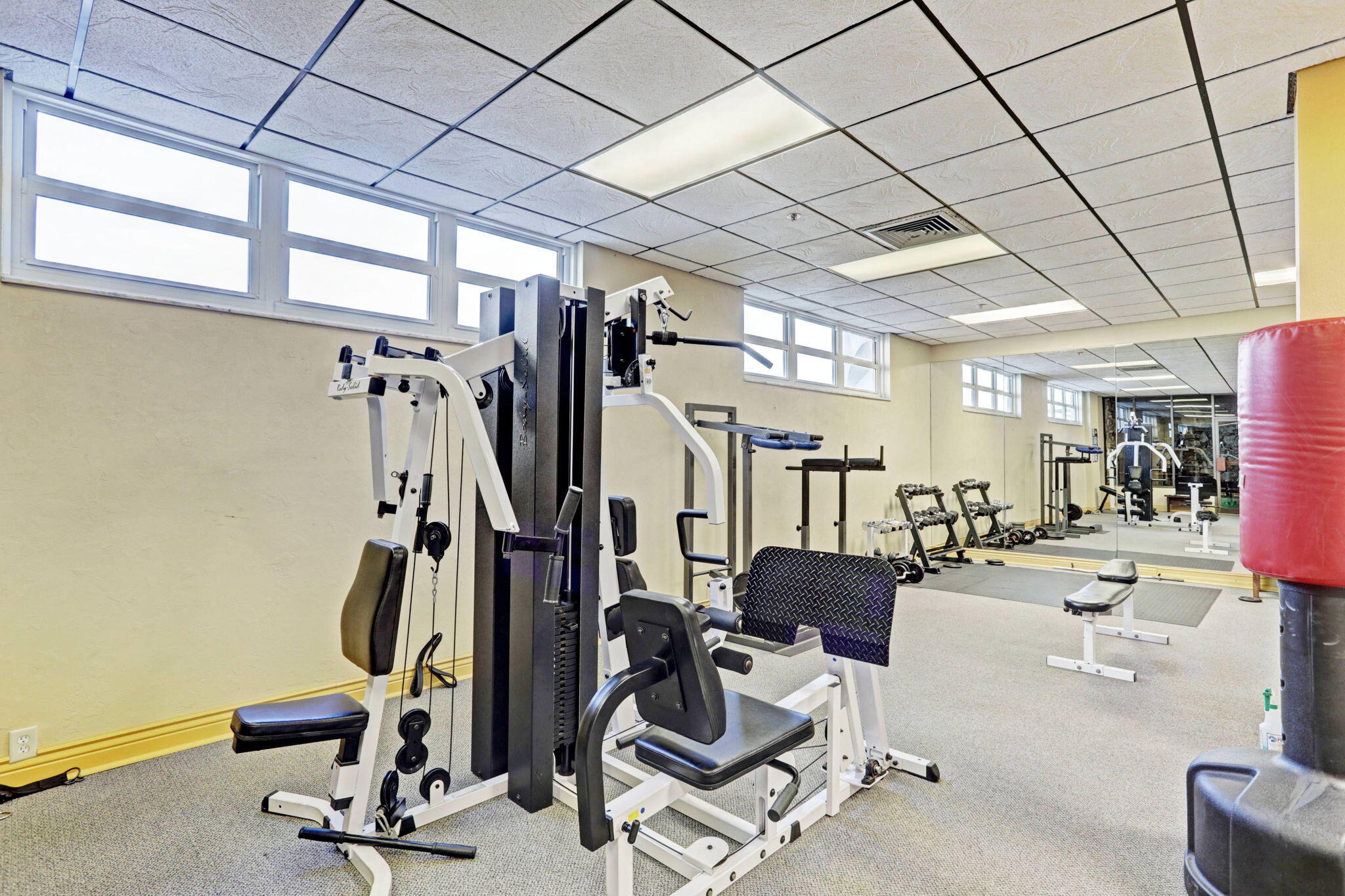 5440 N Ocean #1006 Riviera Beach, FL 33404